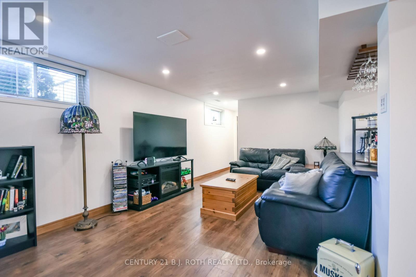 671 SIMCOE ROAD - 30