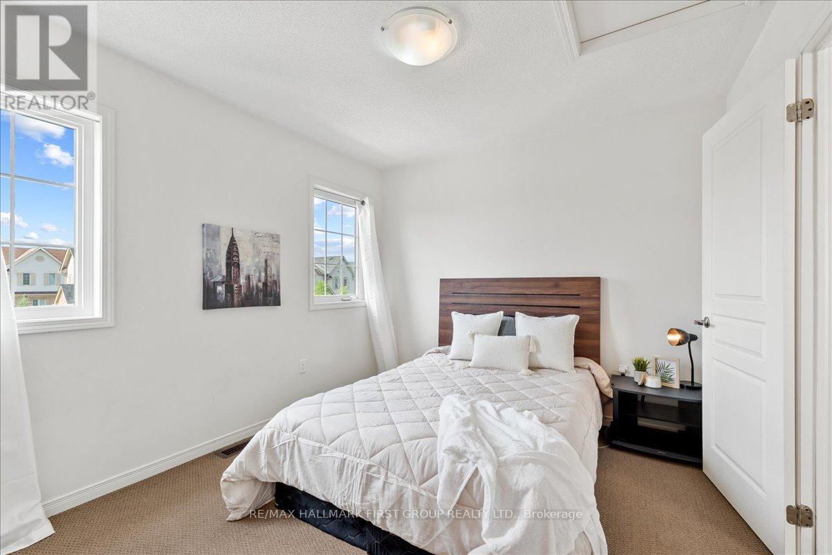 90 MAGPIE WAY - 32