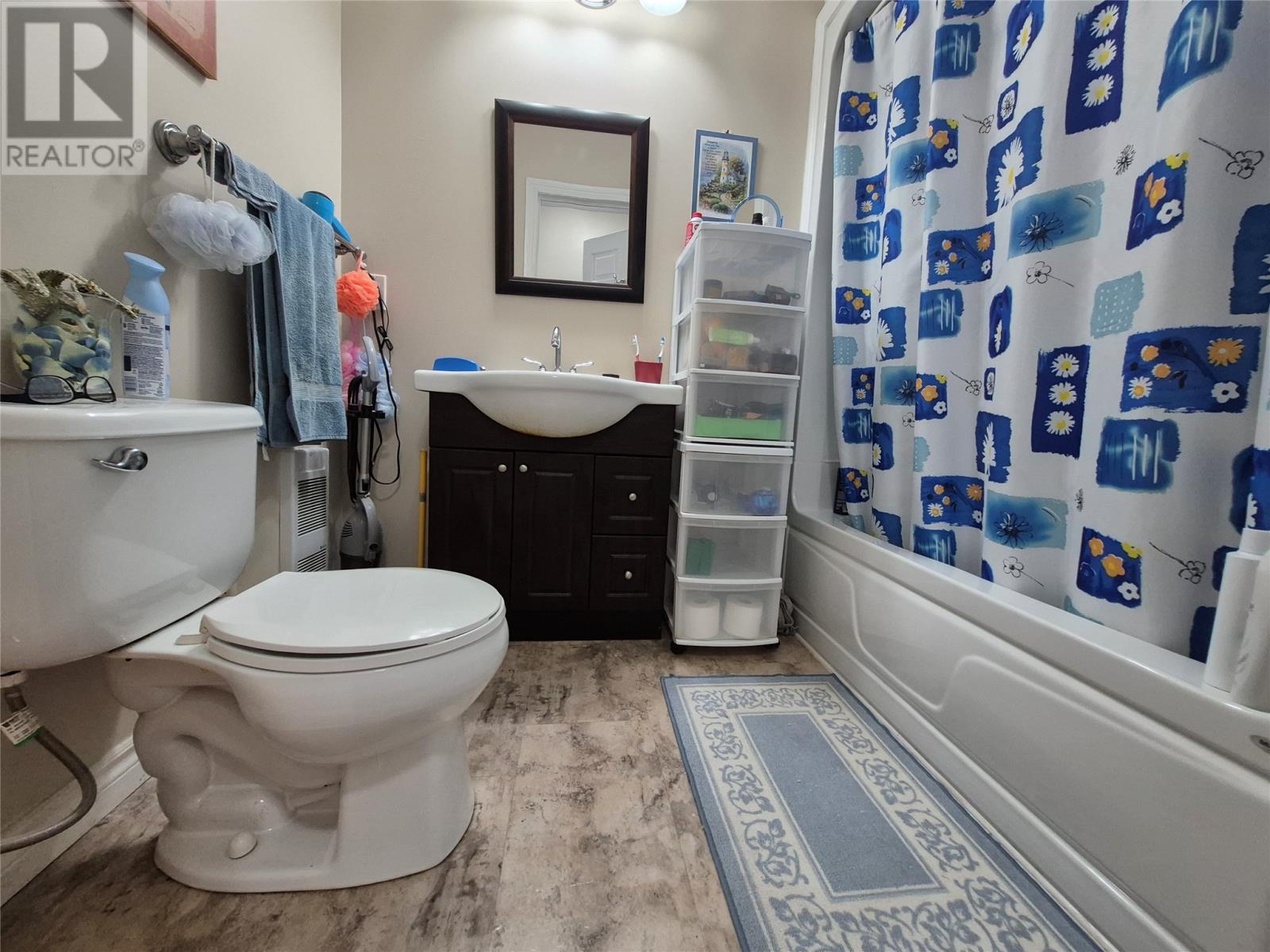 4 A/B Budgells Road - 11