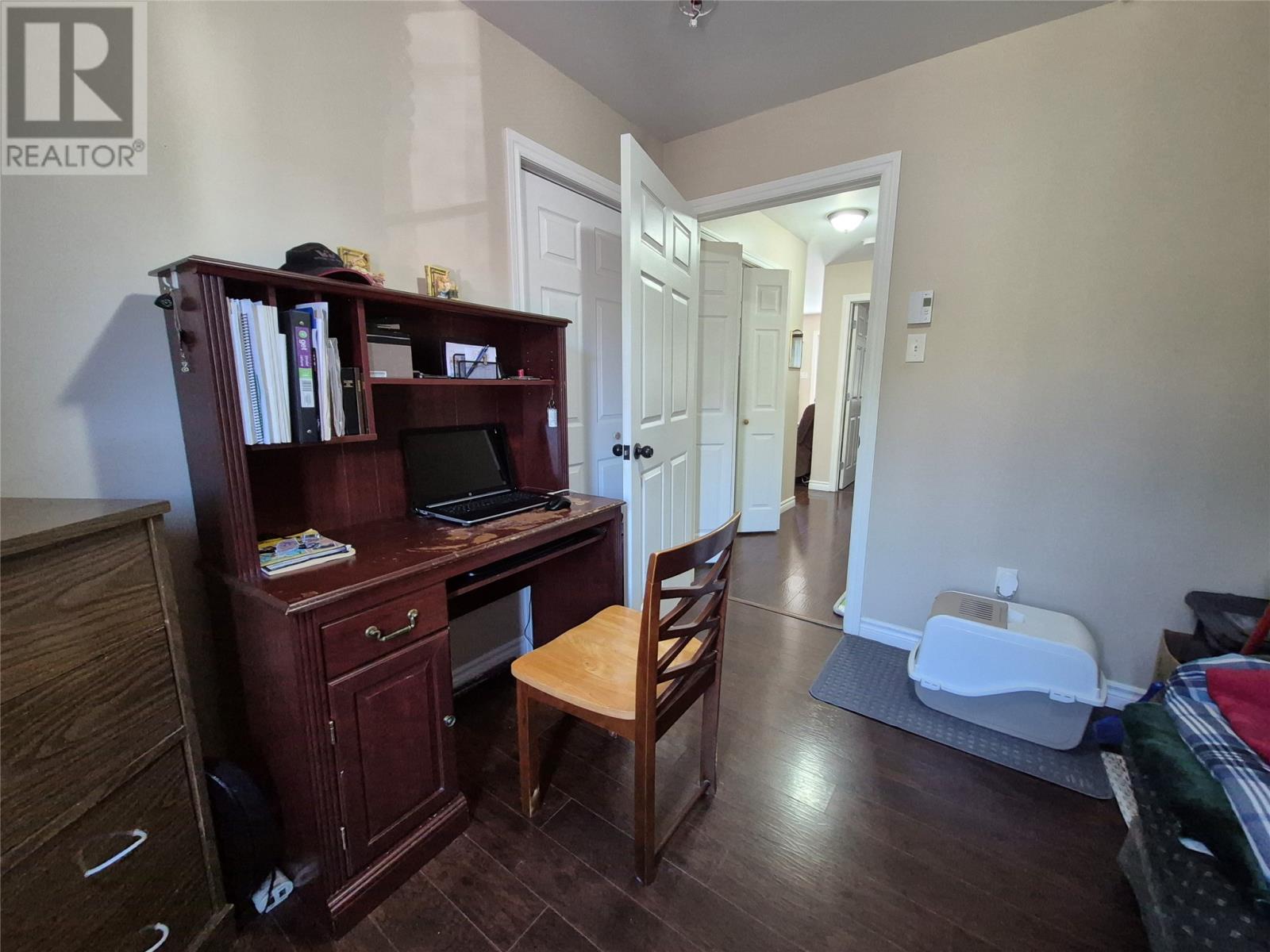 4 A/B Budgells Road - 14