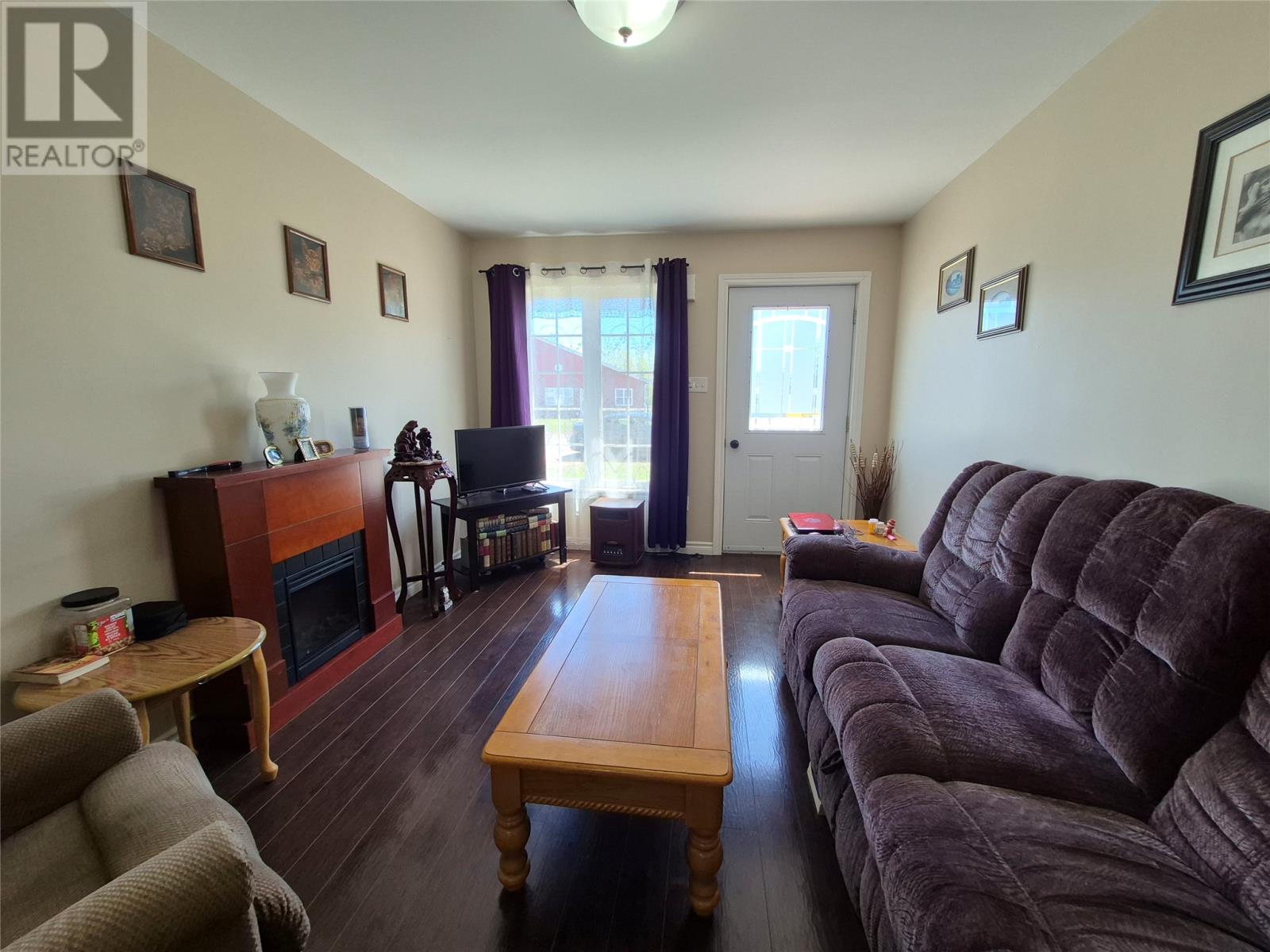 4 A/B Budgells Road - 5