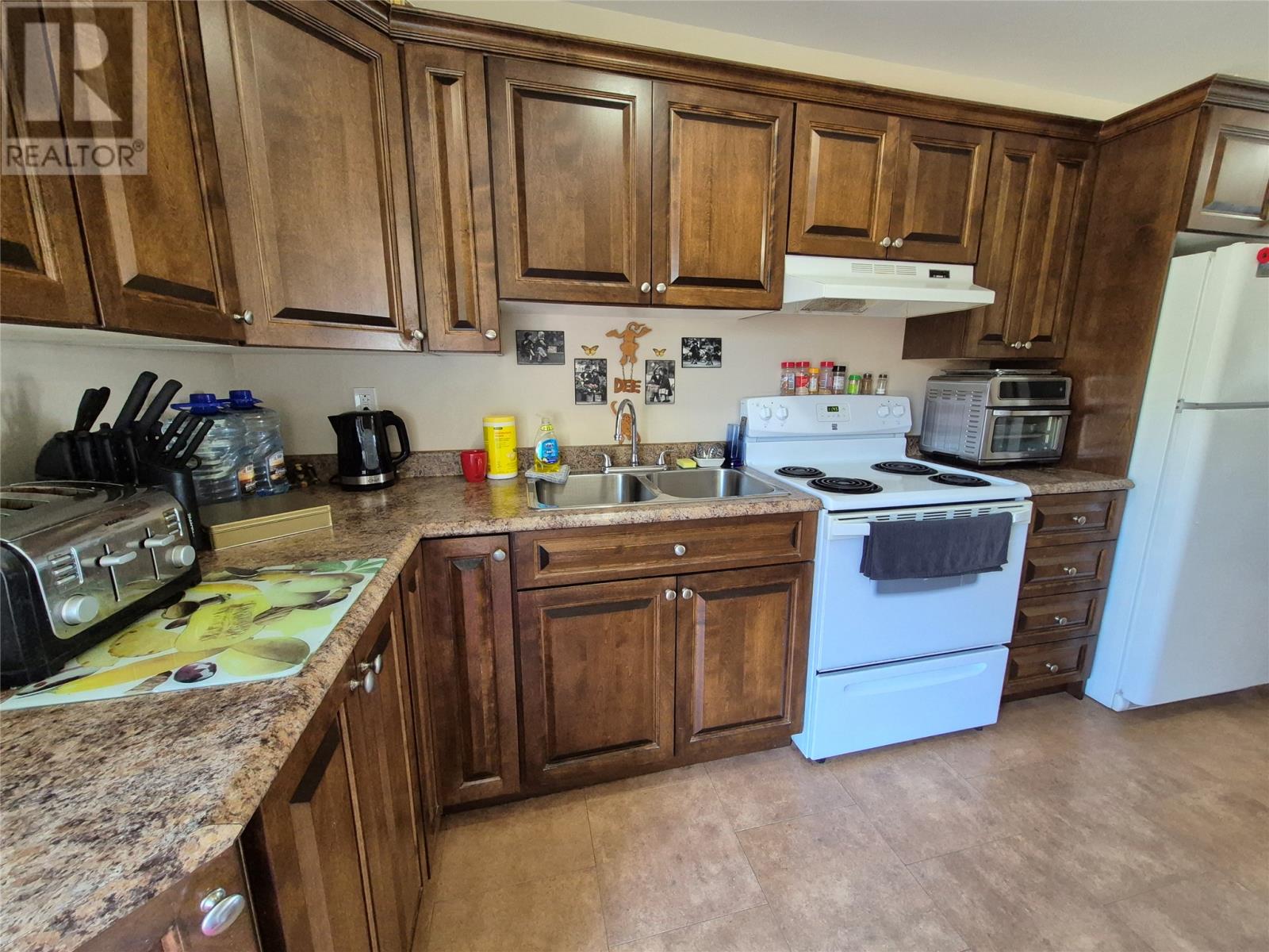 4 A/B Budgells Road - 7