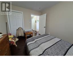 4 A/B Budgells Road thumbnail 10