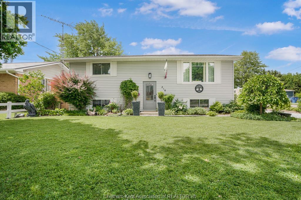 210 Chatham STREET North - 1
