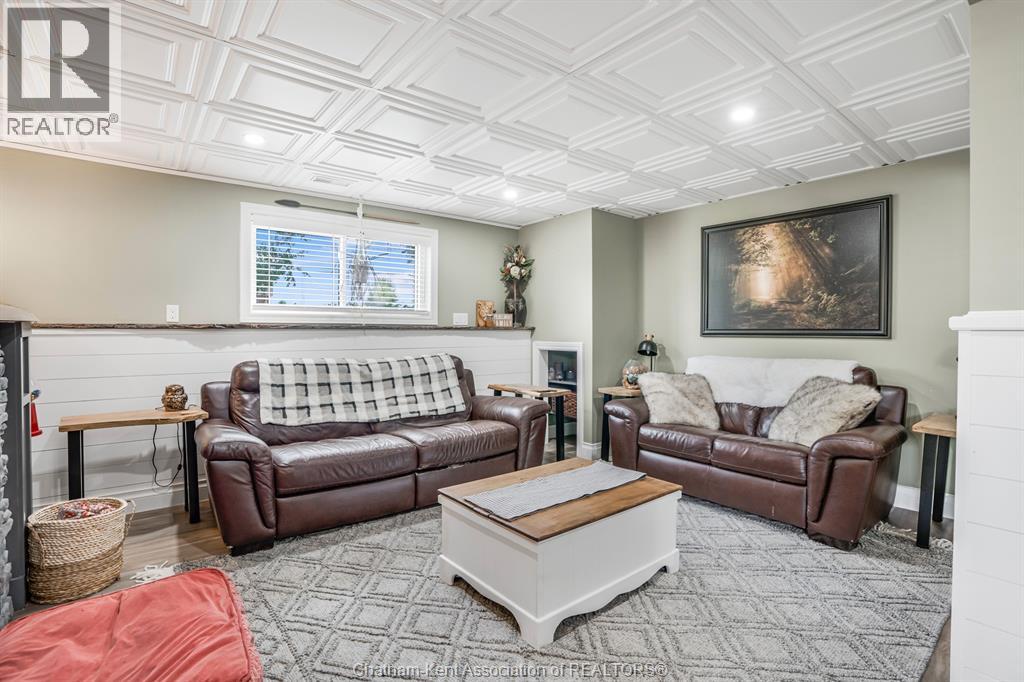 210 Chatham STREET North - 22