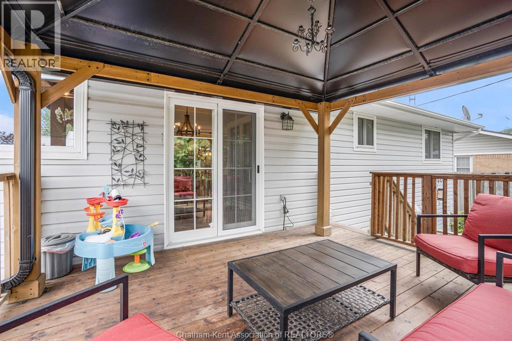 210 Chatham STREET North - 30