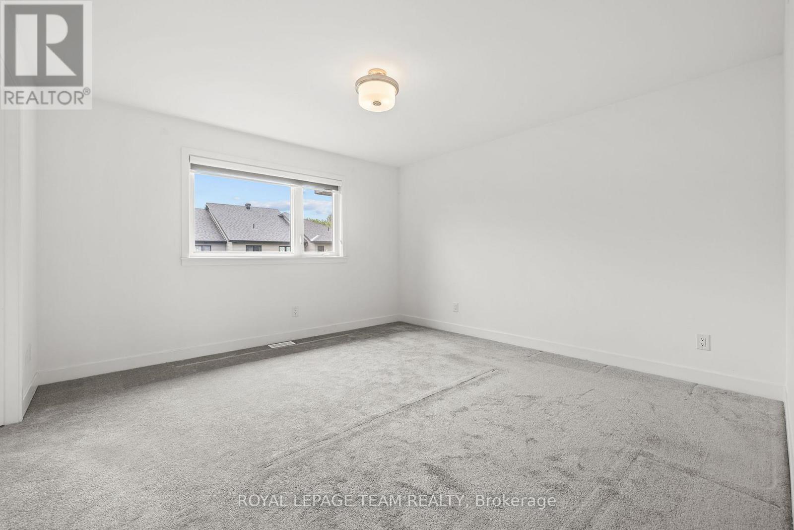 3 Bed, 3 Bath House for Rent in Ottawa – 47 MOOSONEE CRESCENT, Ottawa – MLS# X13451328 - Image 12