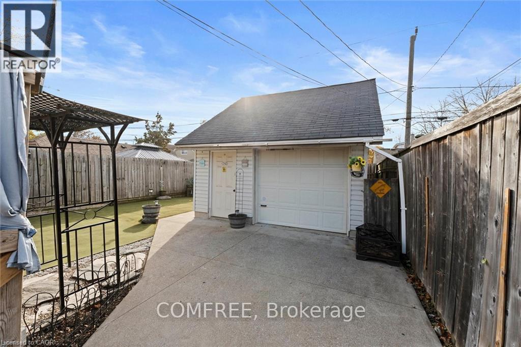 1743 ST LUKE ROAD - 9