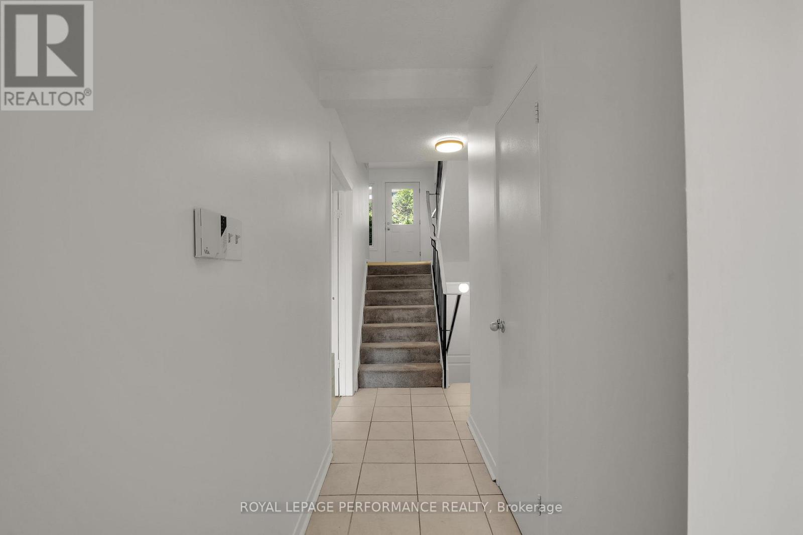 #10 3342 SOUTHGATE ROAD - 4