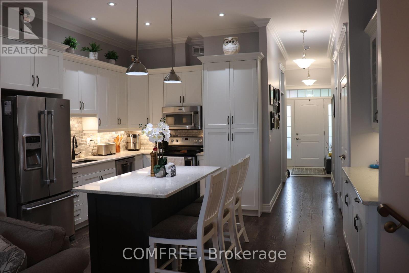 805 LEES AVENUE - 18