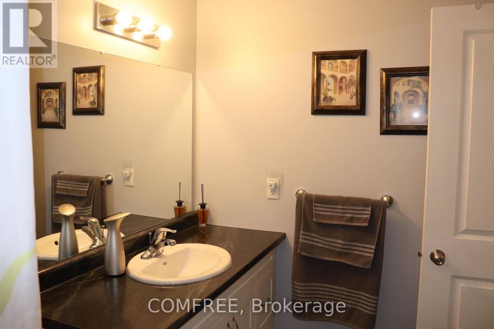 805 LEES AVENUE - 34