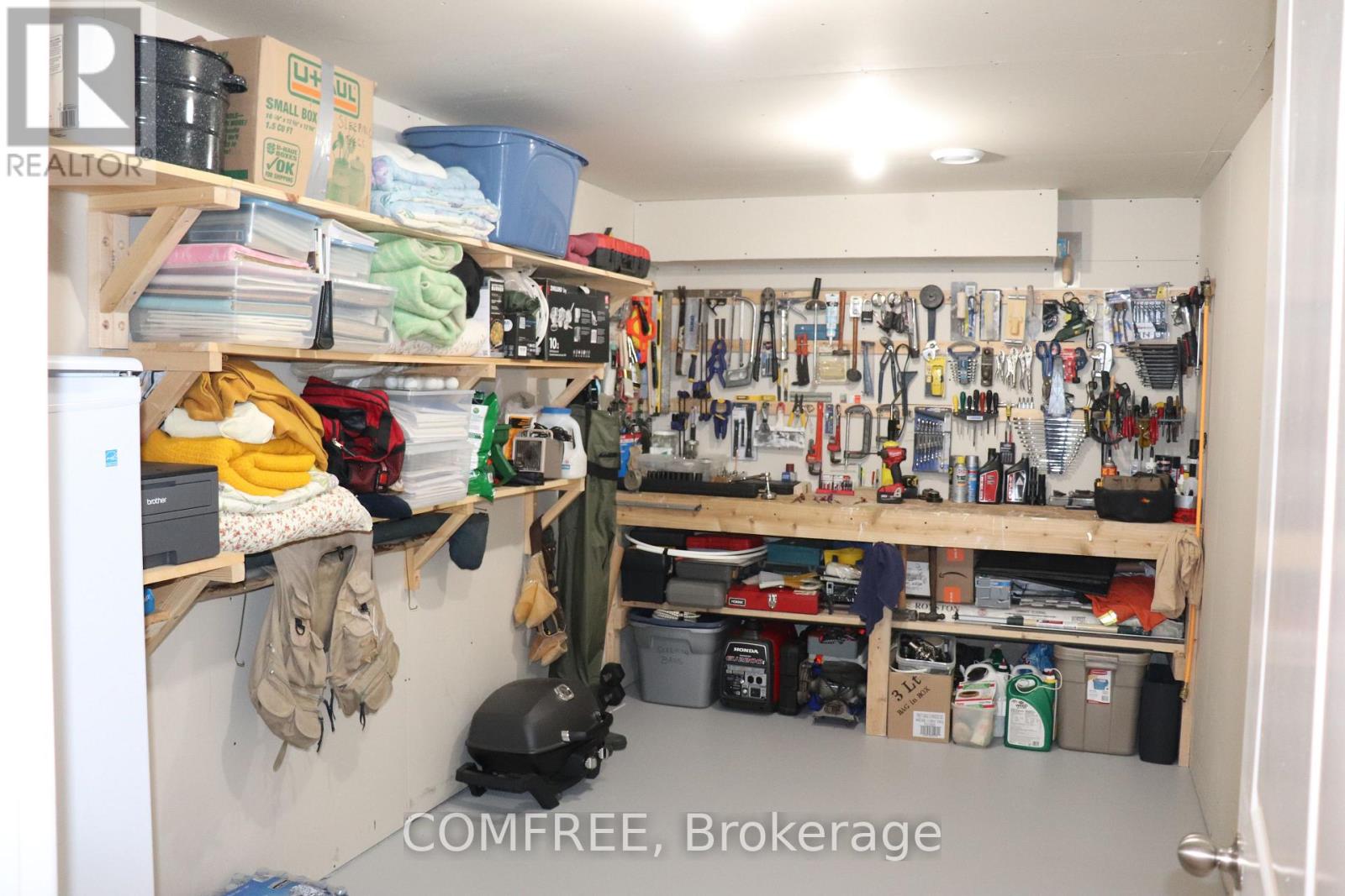805 LEES AVENUE - 39