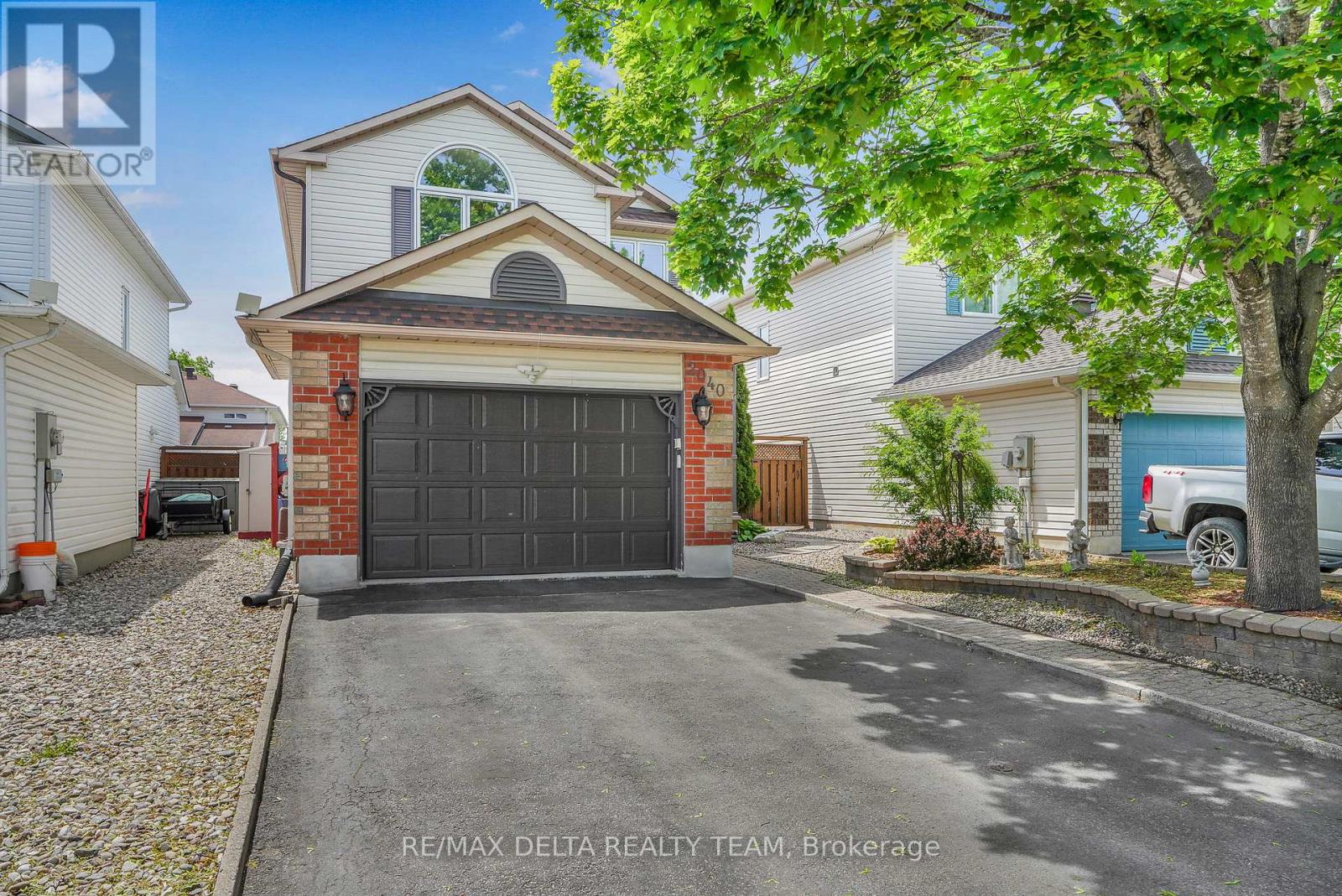 2040 SUNLAND DRIVE - 1