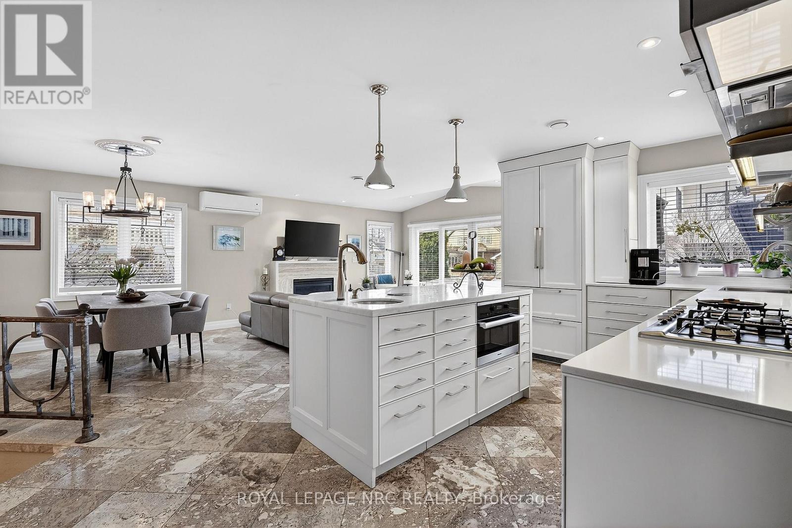 11 PEEL STREET - 8