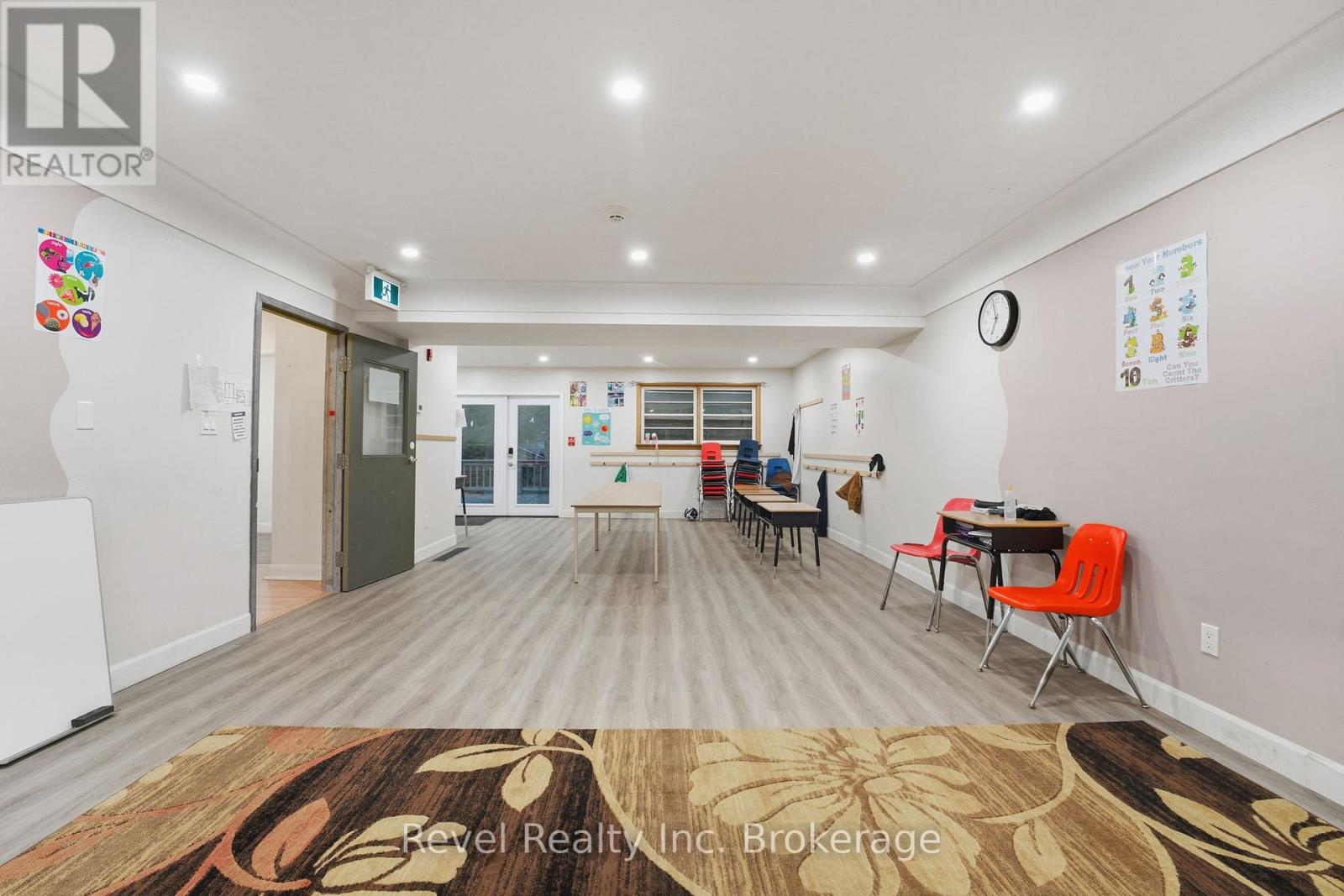 87 BLANDFORD STREET - 19