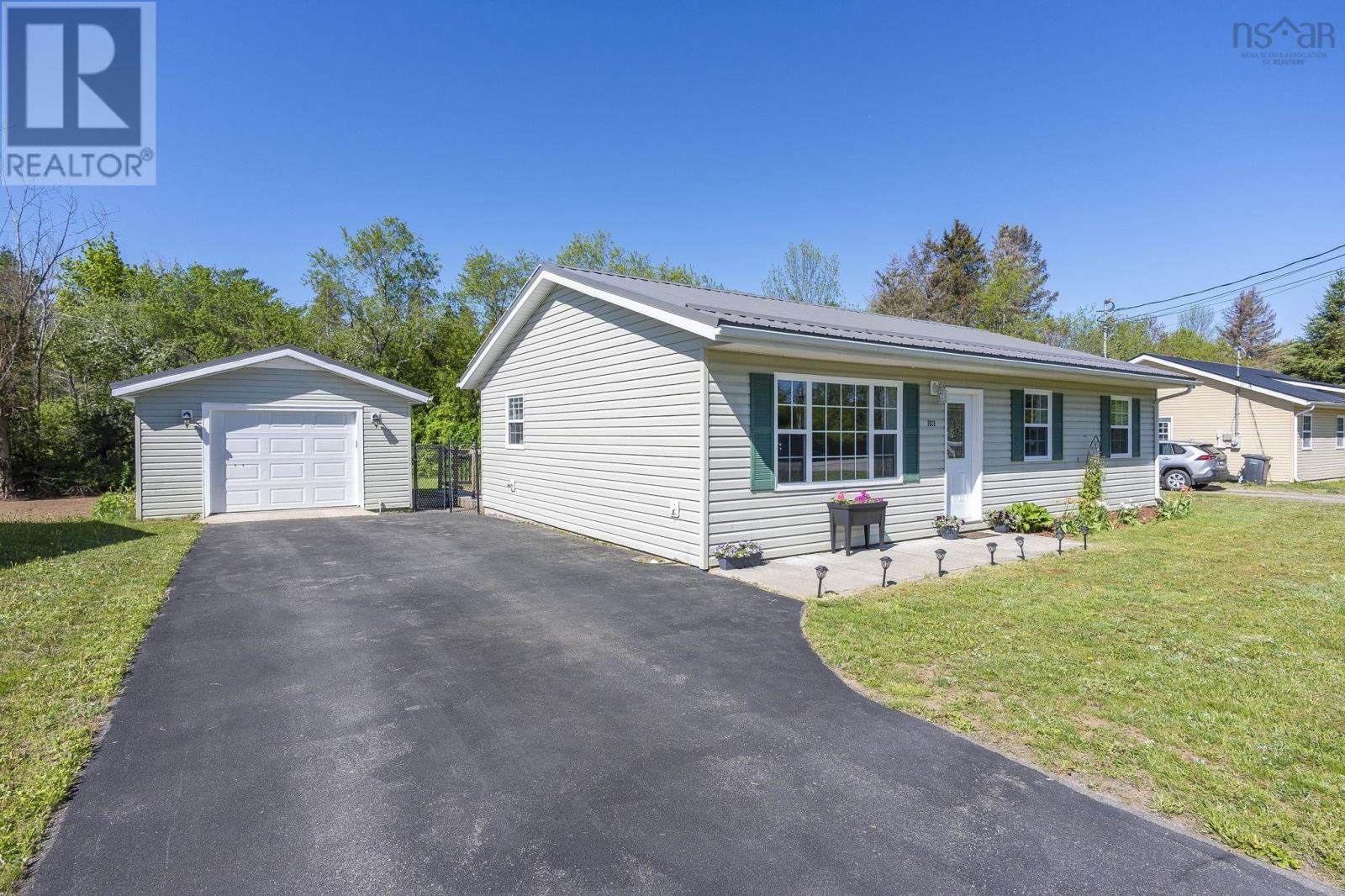 9039 10 Highway - 33