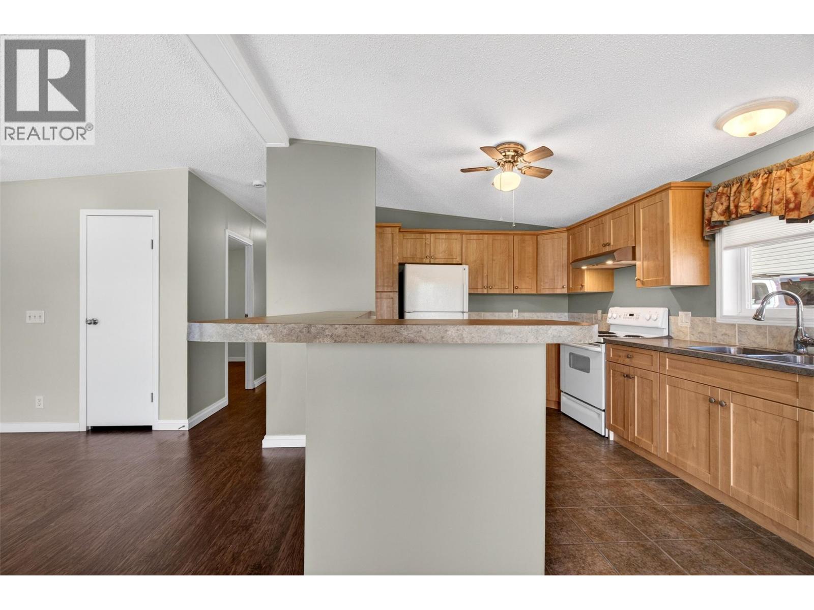 #23 1885 Tappen Notch Hill Road - 23