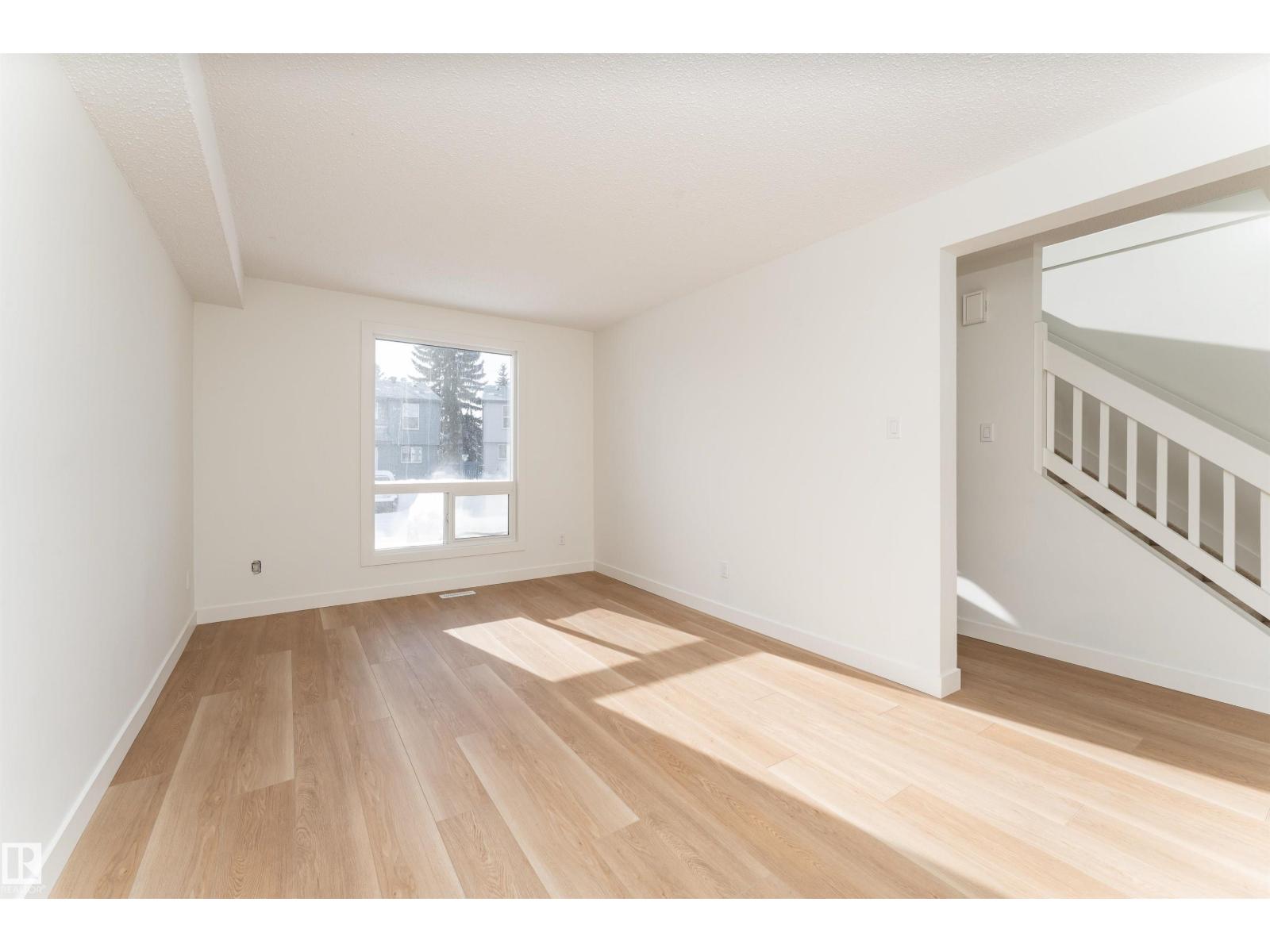 3108 142 AV NW - 6