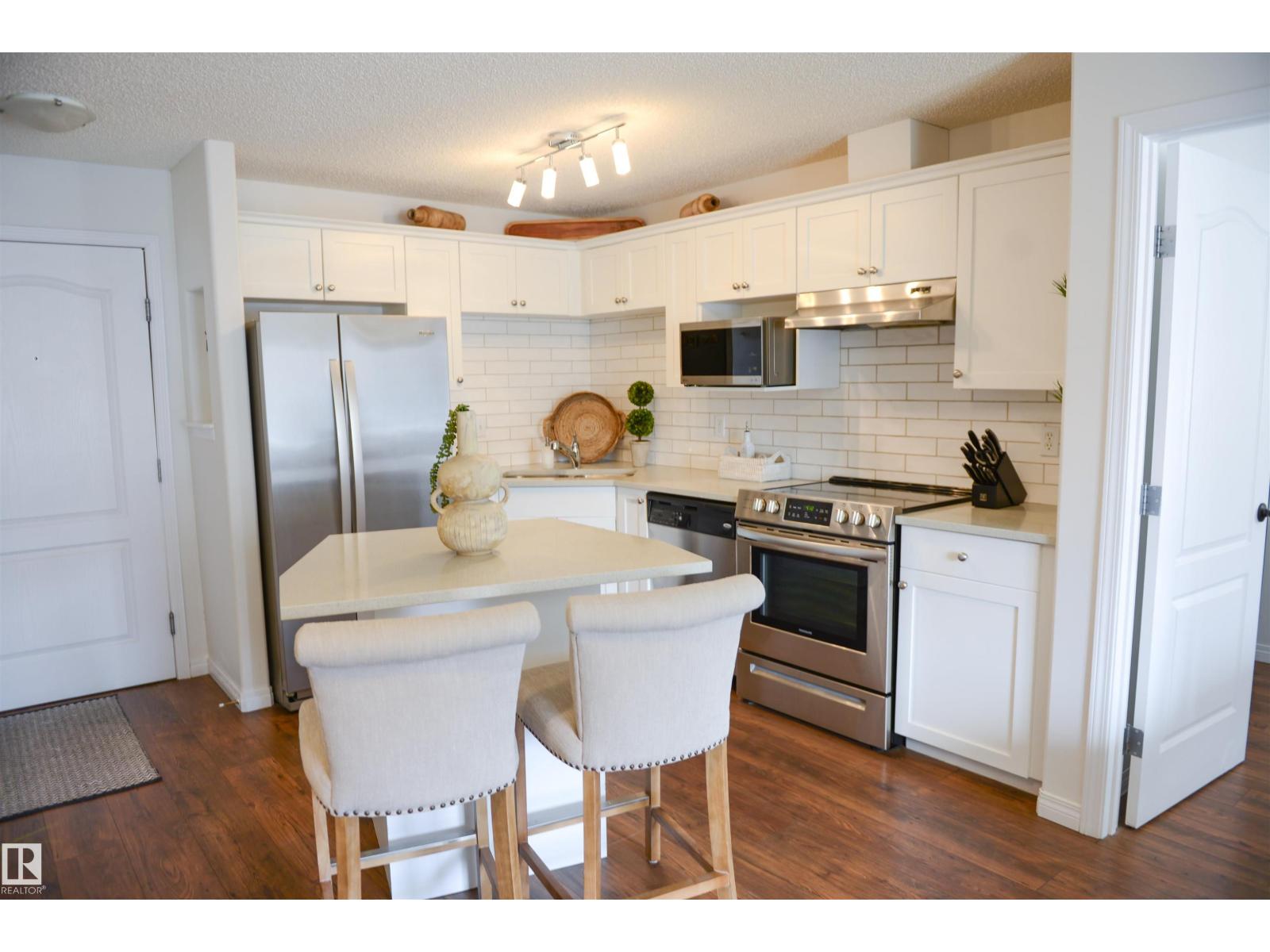#114 155 EDWARDS DR SW - 10