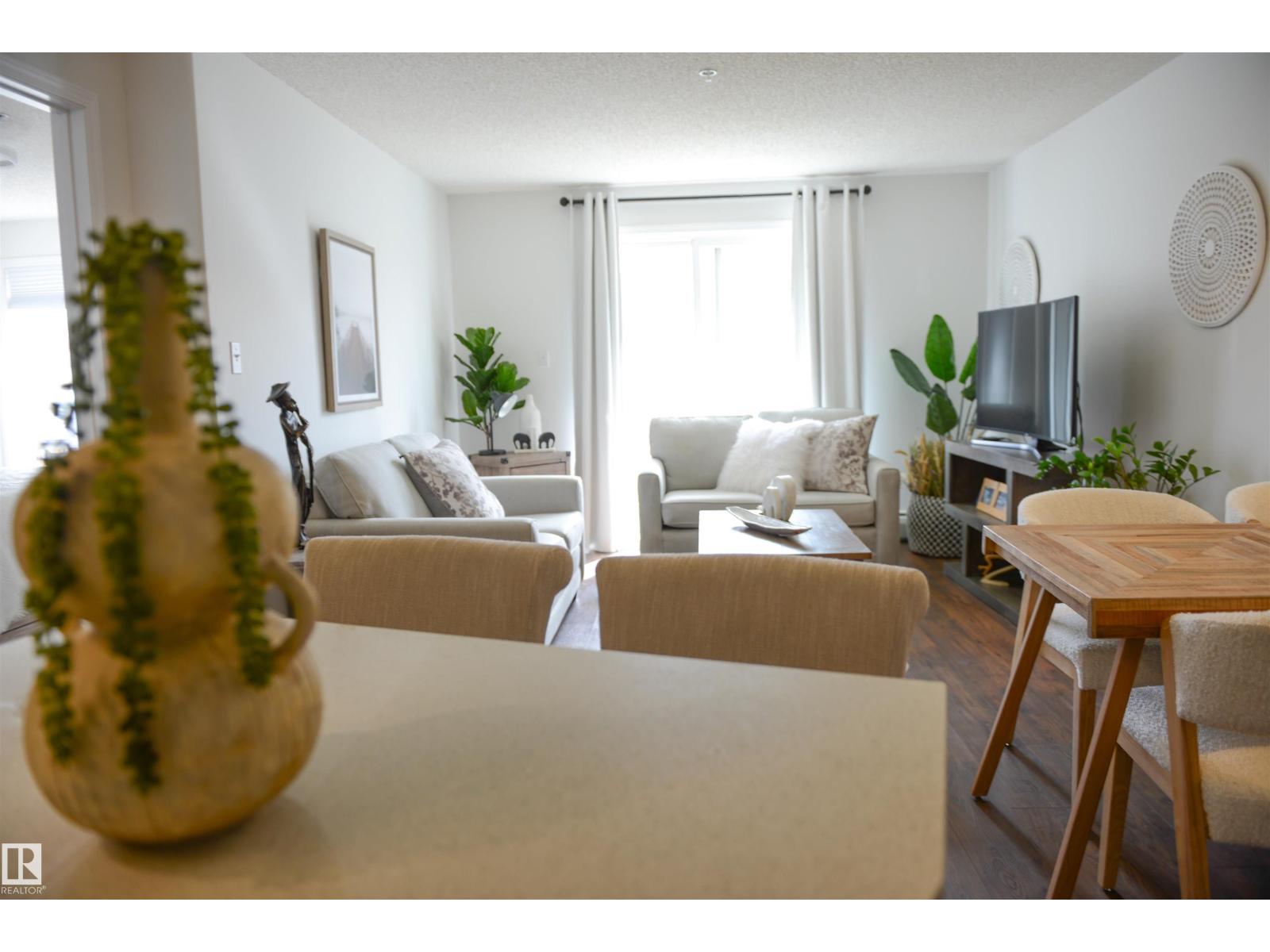 #114 155 EDWARDS DR SW - 4