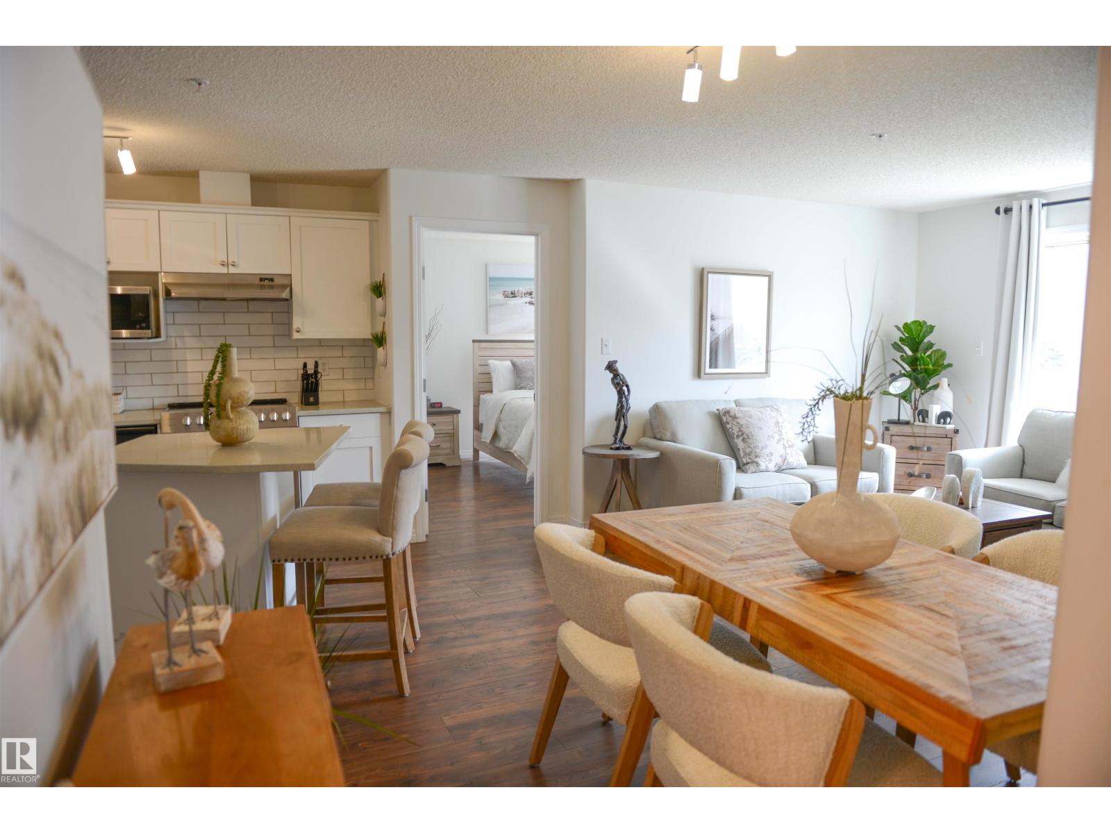 #114 155 EDWARDS DR SW - 5
