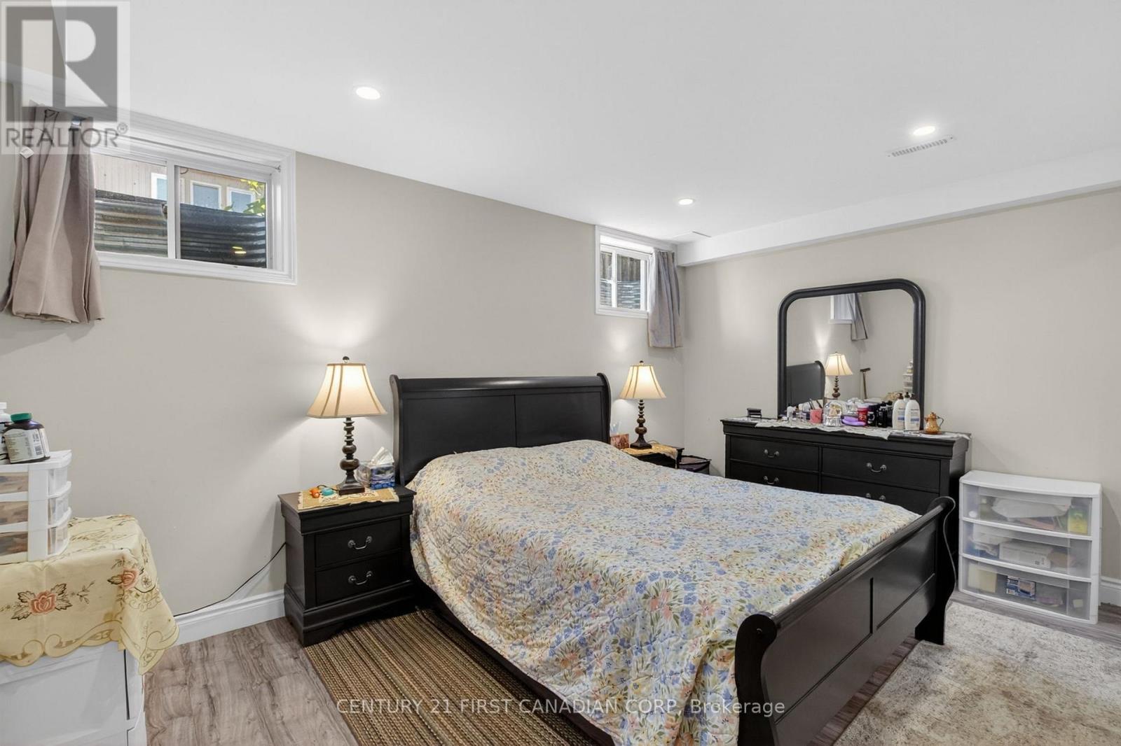 697 KILLARNEY ROAD - 30
