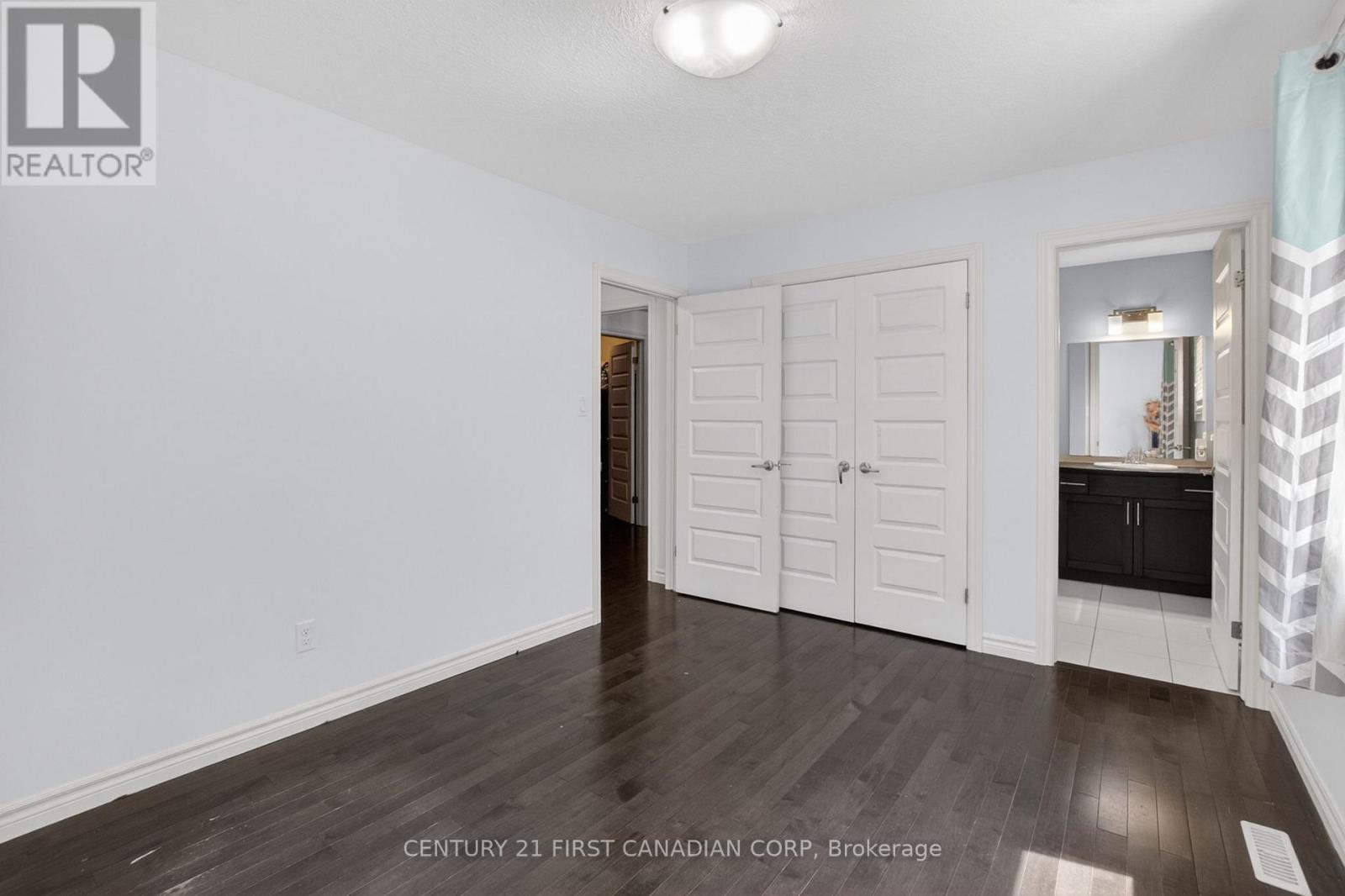 697 KILLARNEY ROAD - 24