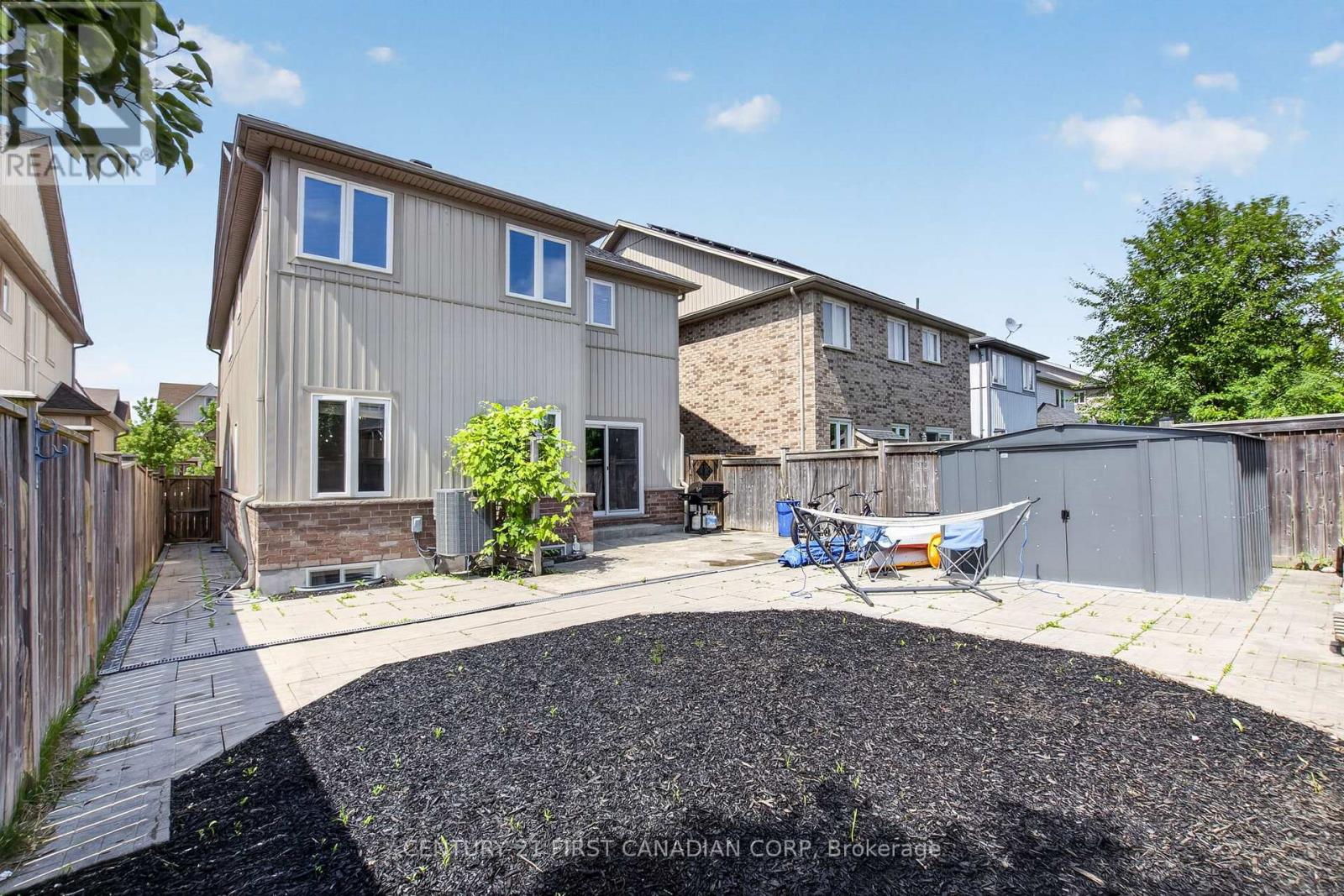 697 KILLARNEY ROAD - 36