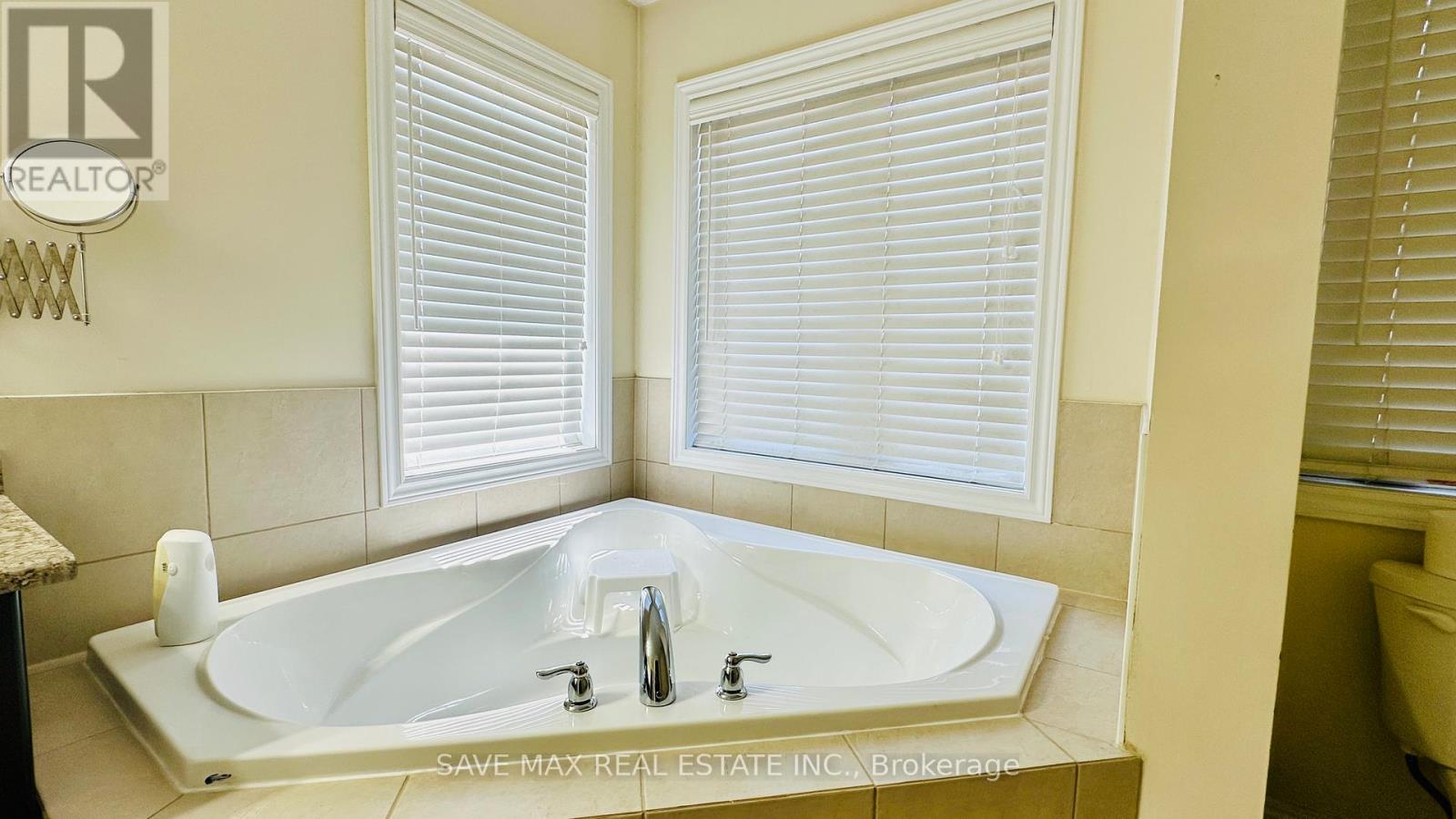 25 SWANTON ROAD - 29