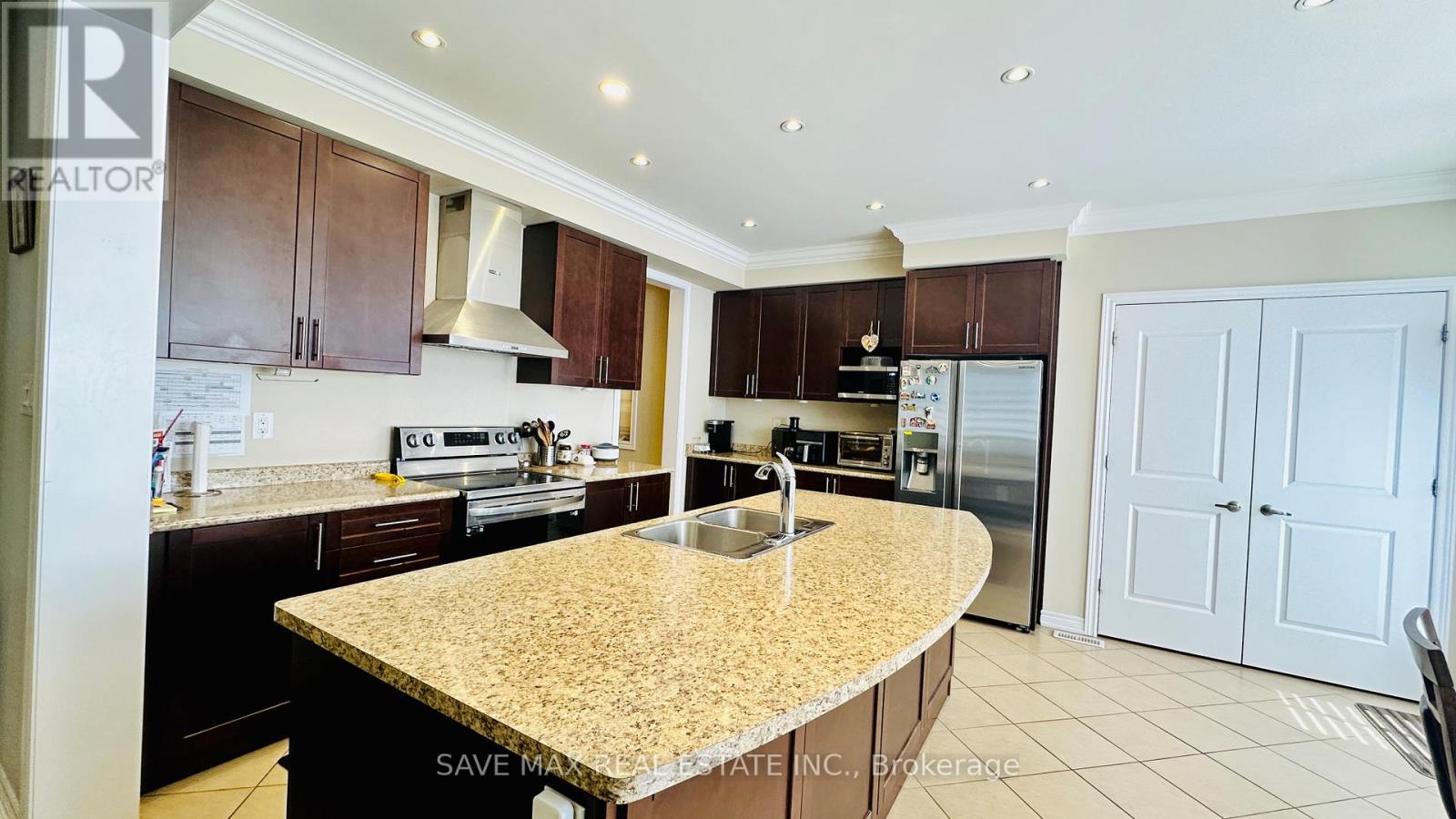 25 SWANTON ROAD - 15