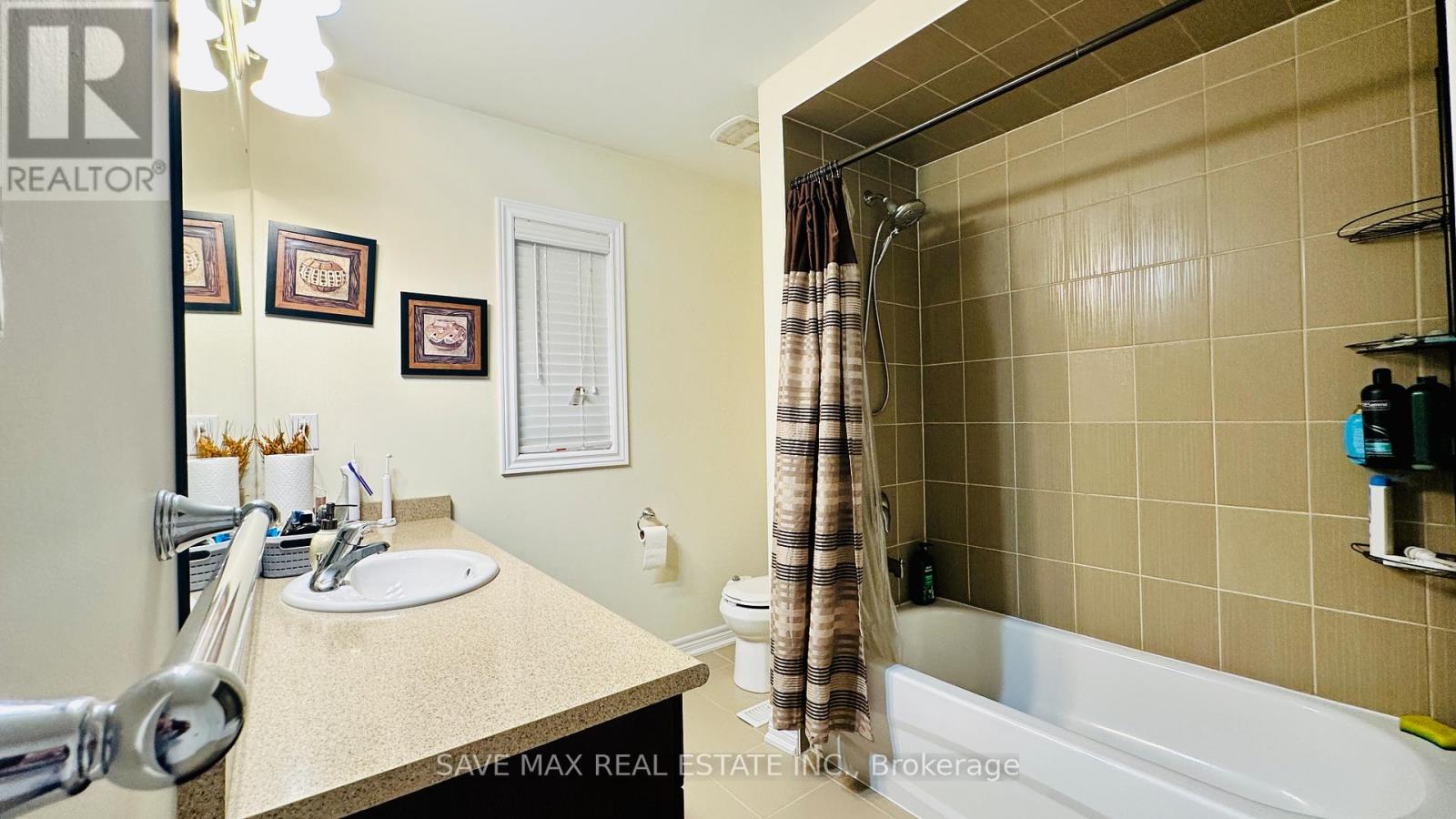 25 SWANTON ROAD - 37