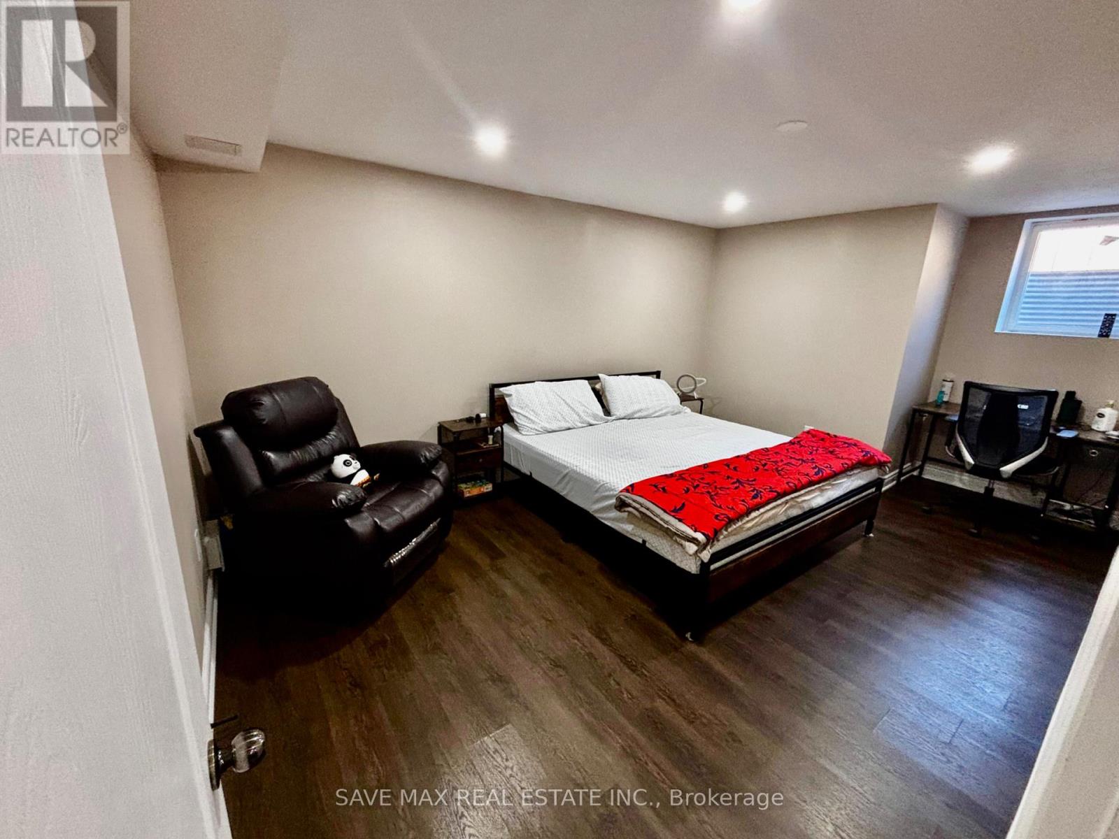 25 SWANTON ROAD - 47