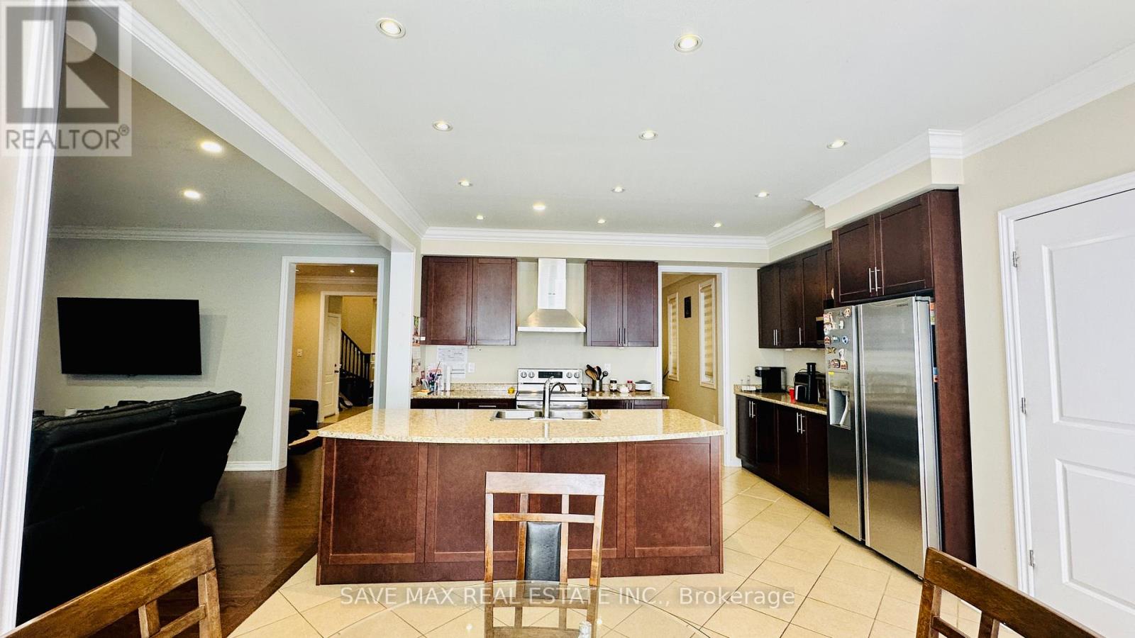 25 SWANTON ROAD - 20