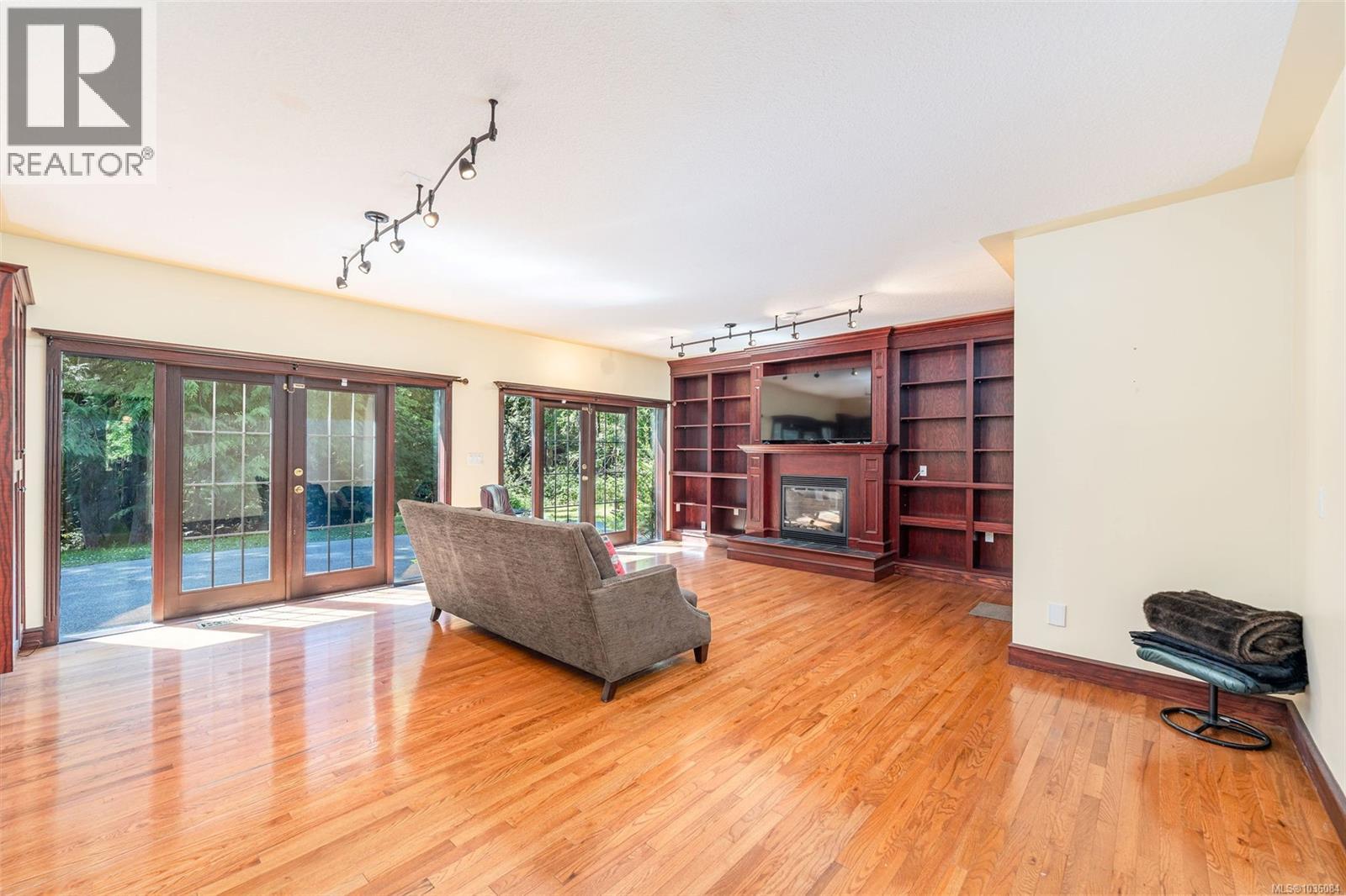 1520 Lazo Lane - 16
