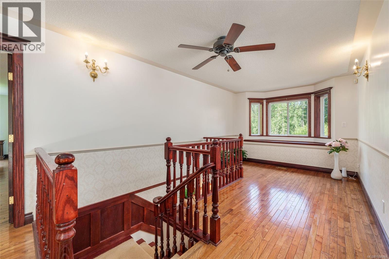 1520 Lazo Lane - 34