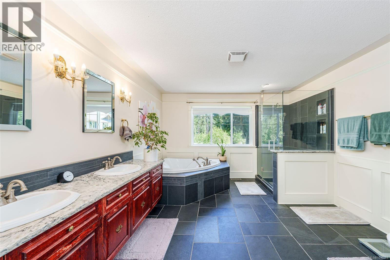 1520 Lazo Lane - 39