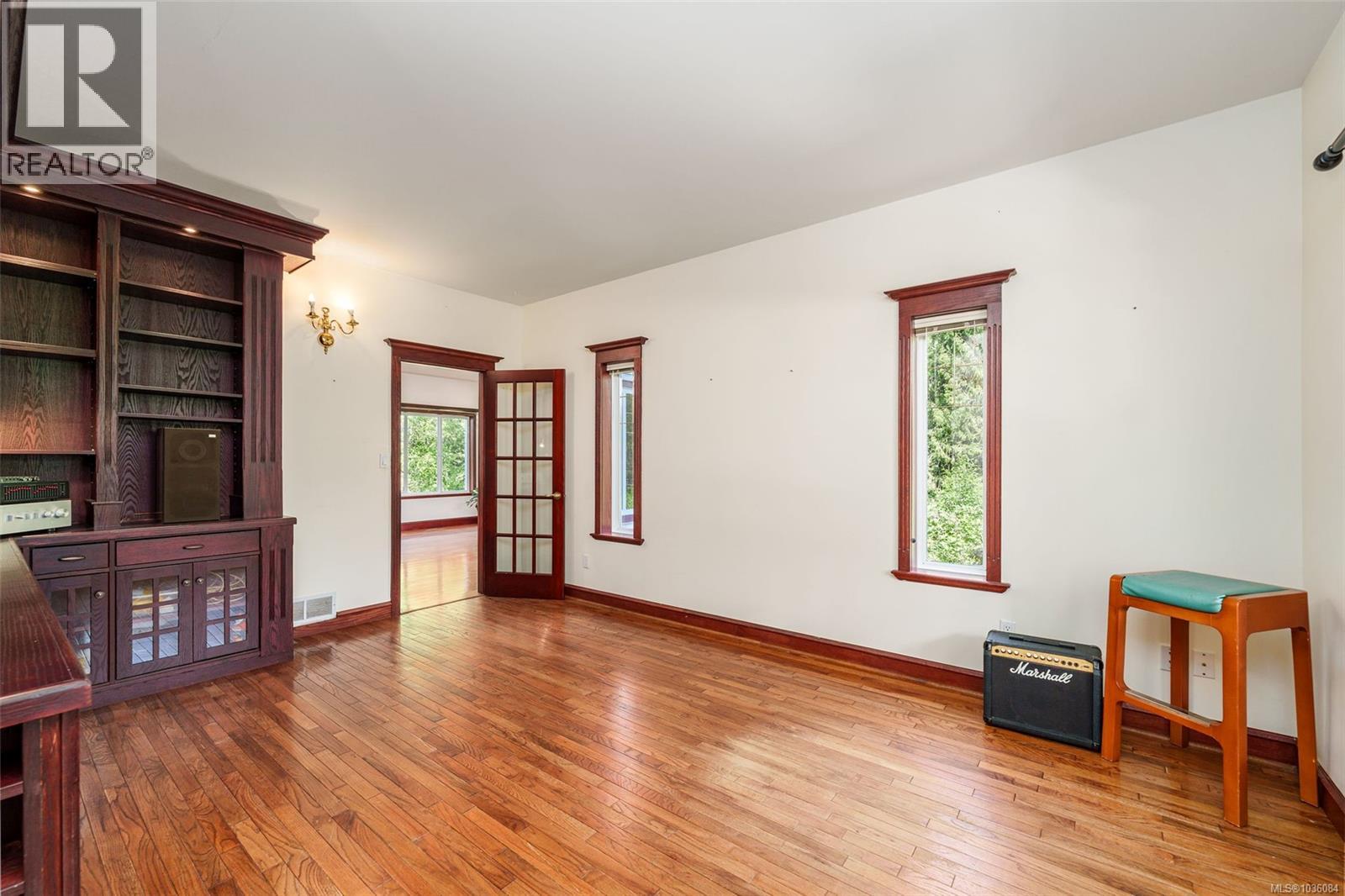 1520 Lazo Lane - 33