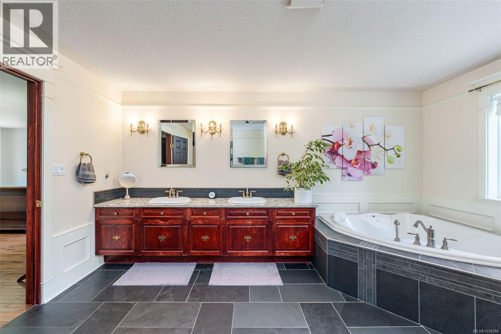 1520 Lazo Lane - 40
