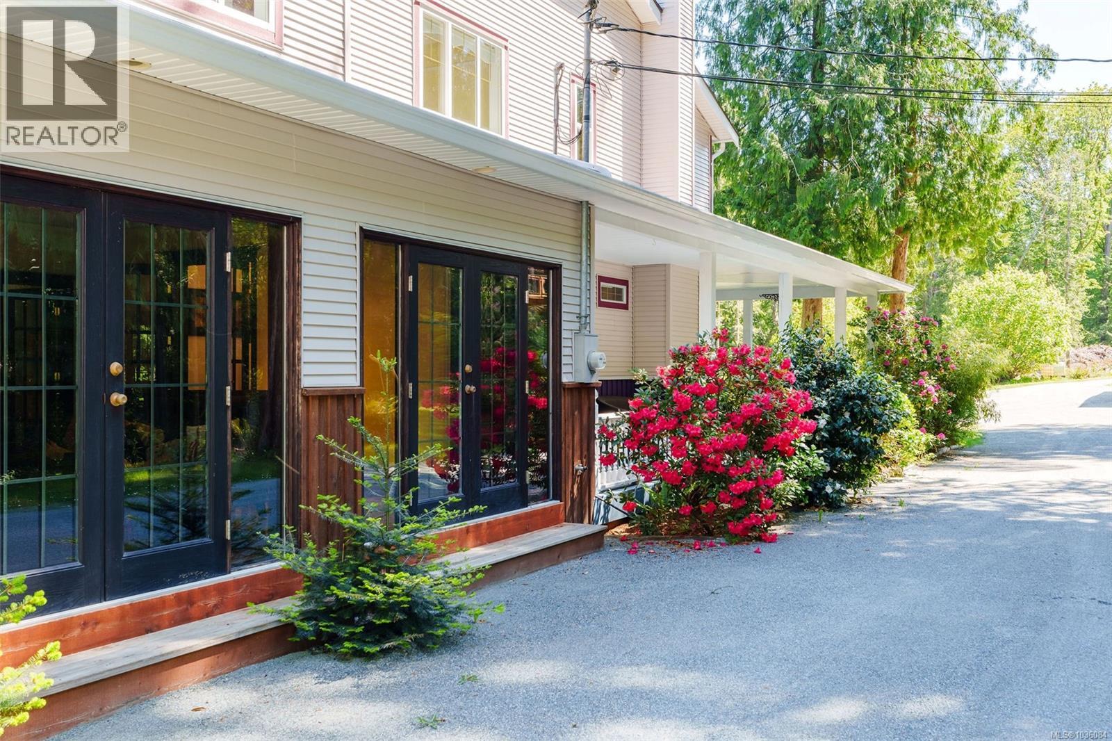 1520 Lazo Lane - 9