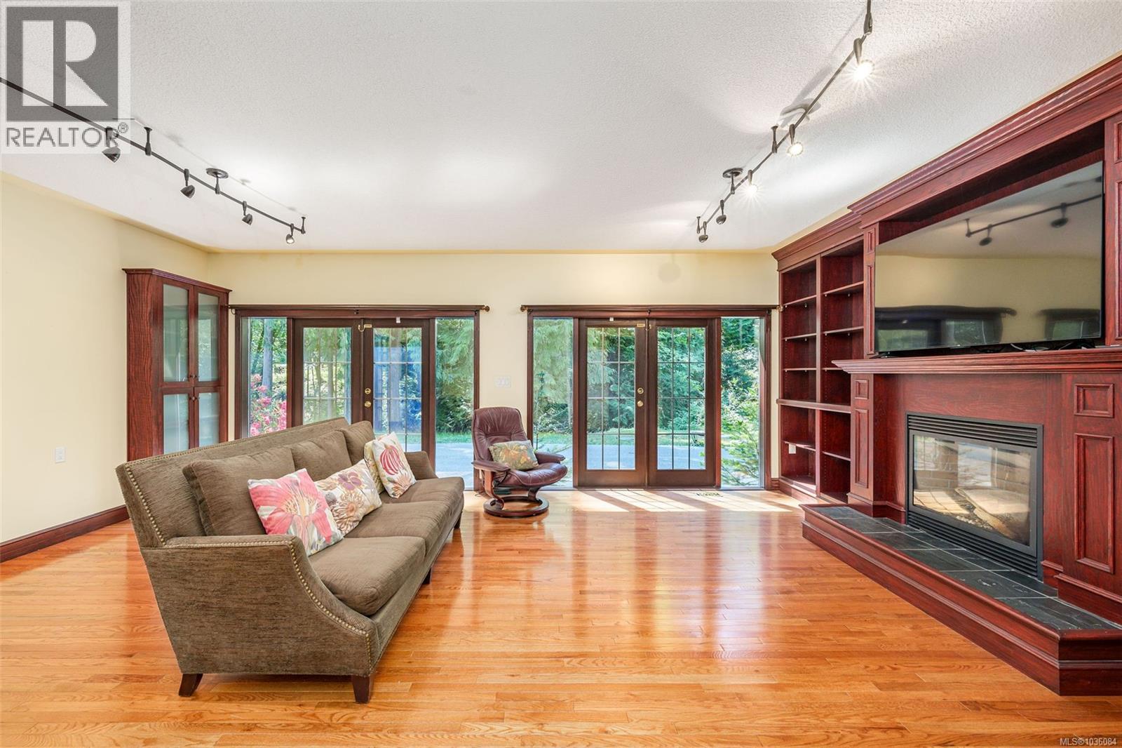 1520 Lazo Lane - 17