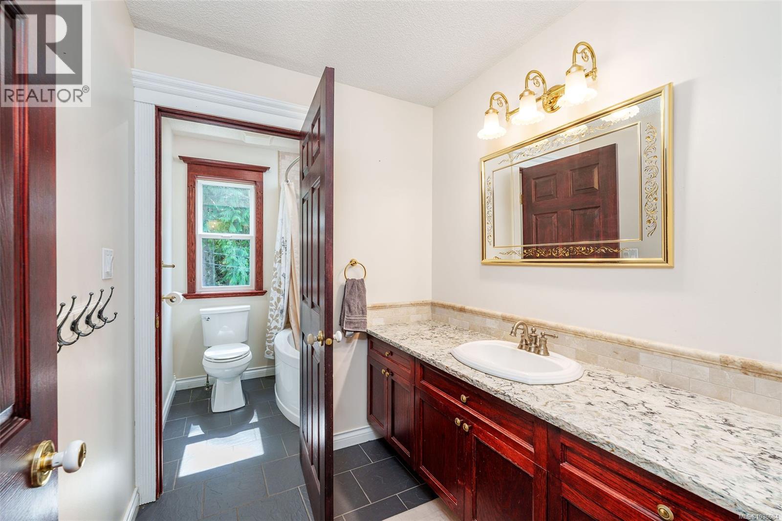 1520 Lazo Lane - 48