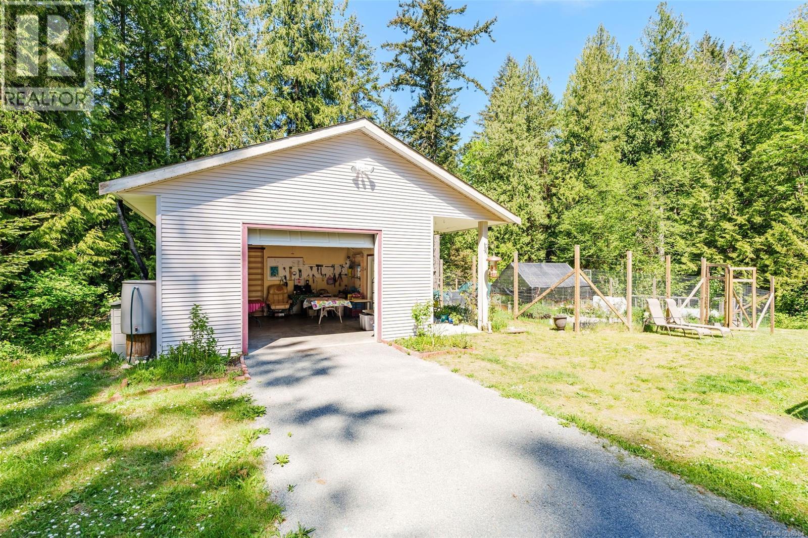 1520 Lazo Lane - 76