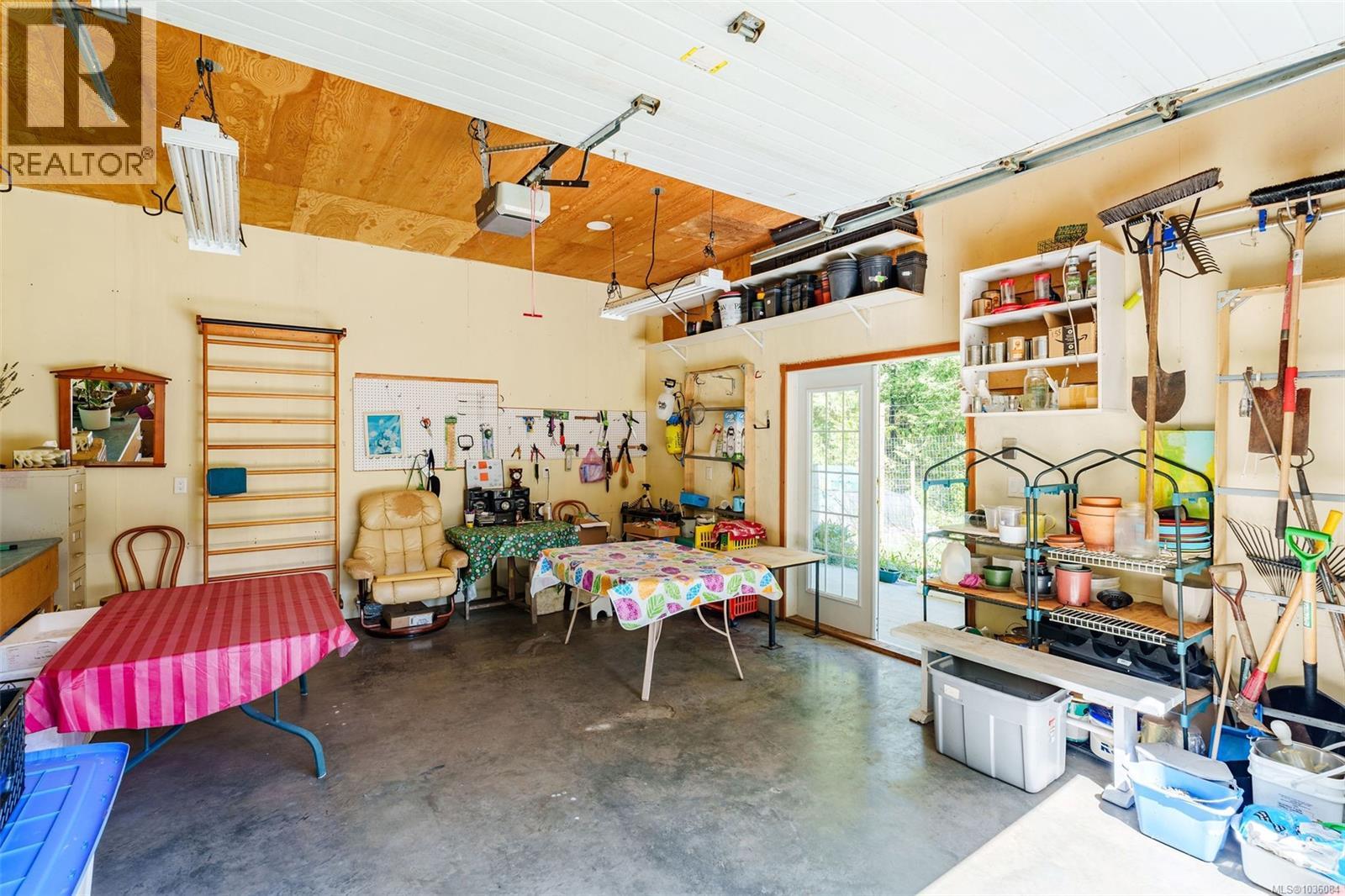 1520 Lazo Lane - 77