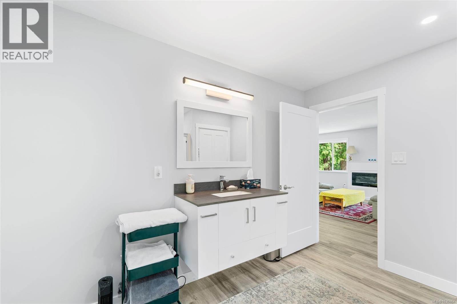 1520 Lazo Lane - 71