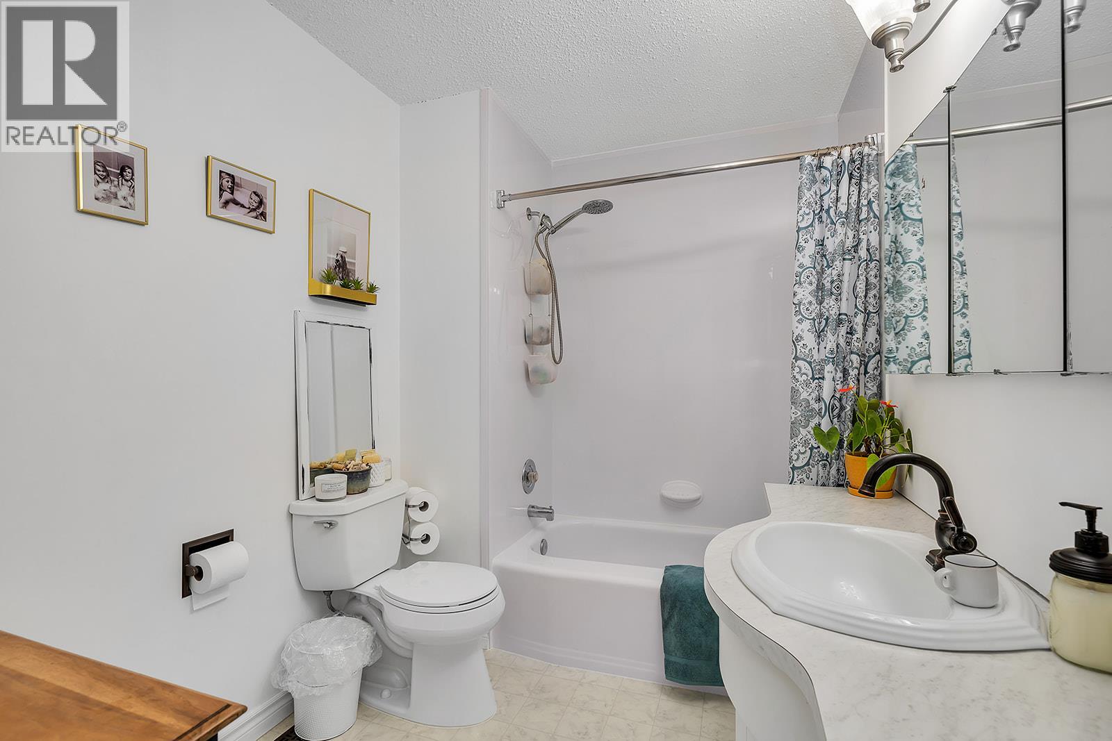  755 Camelia Road, Kelowna
