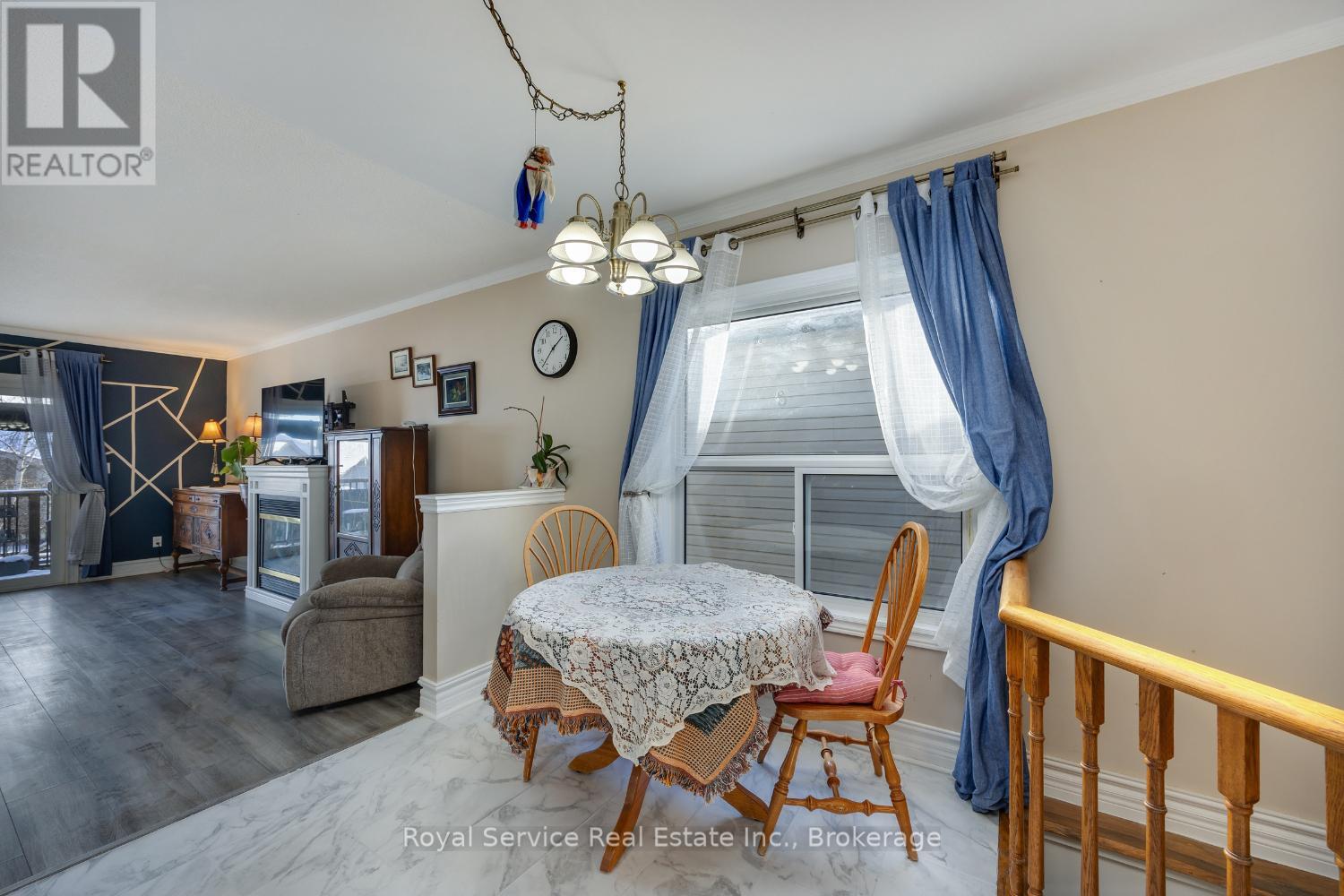 23 HUFFMAN AVENUE - 16