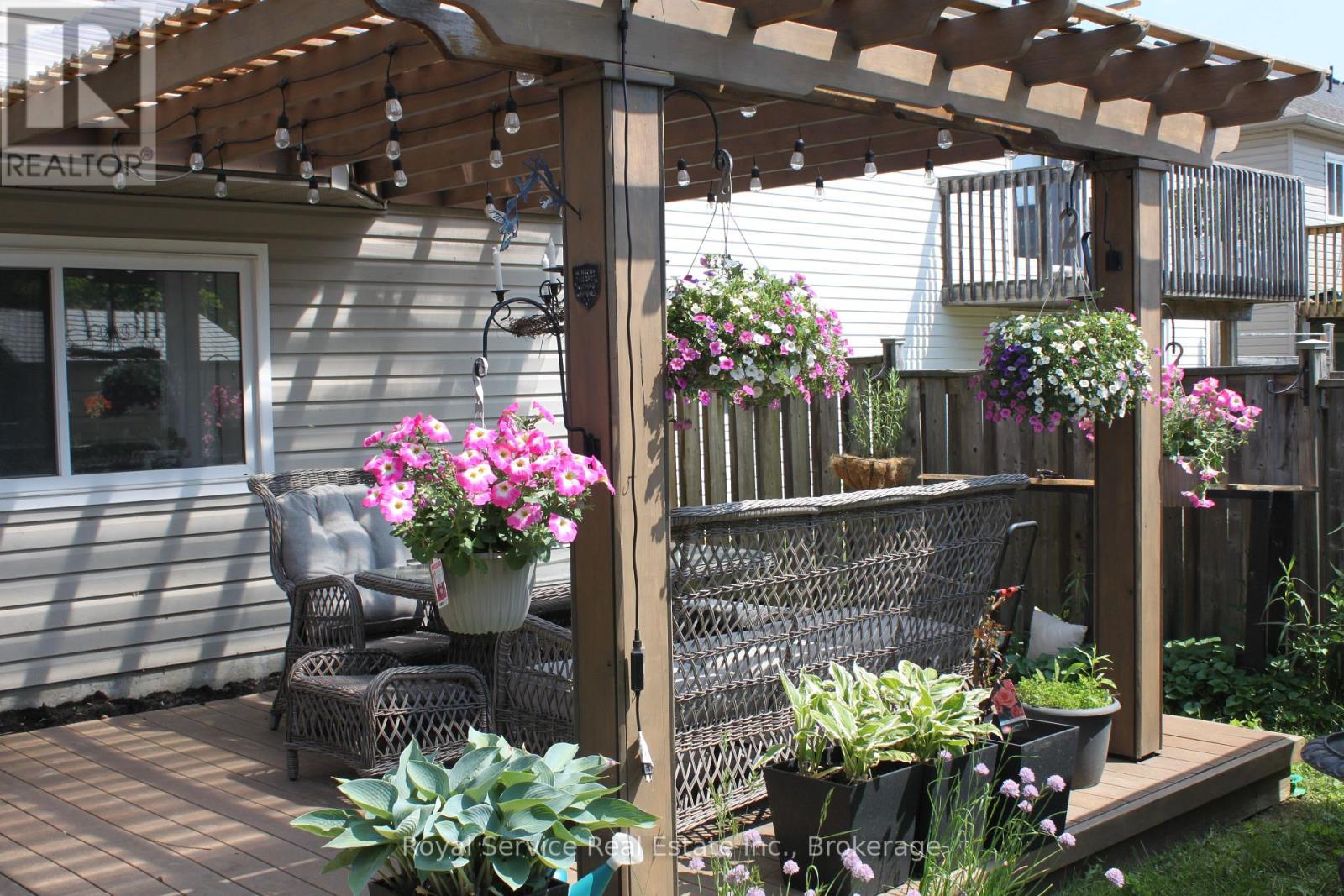 23 HUFFMAN AVENUE - 42