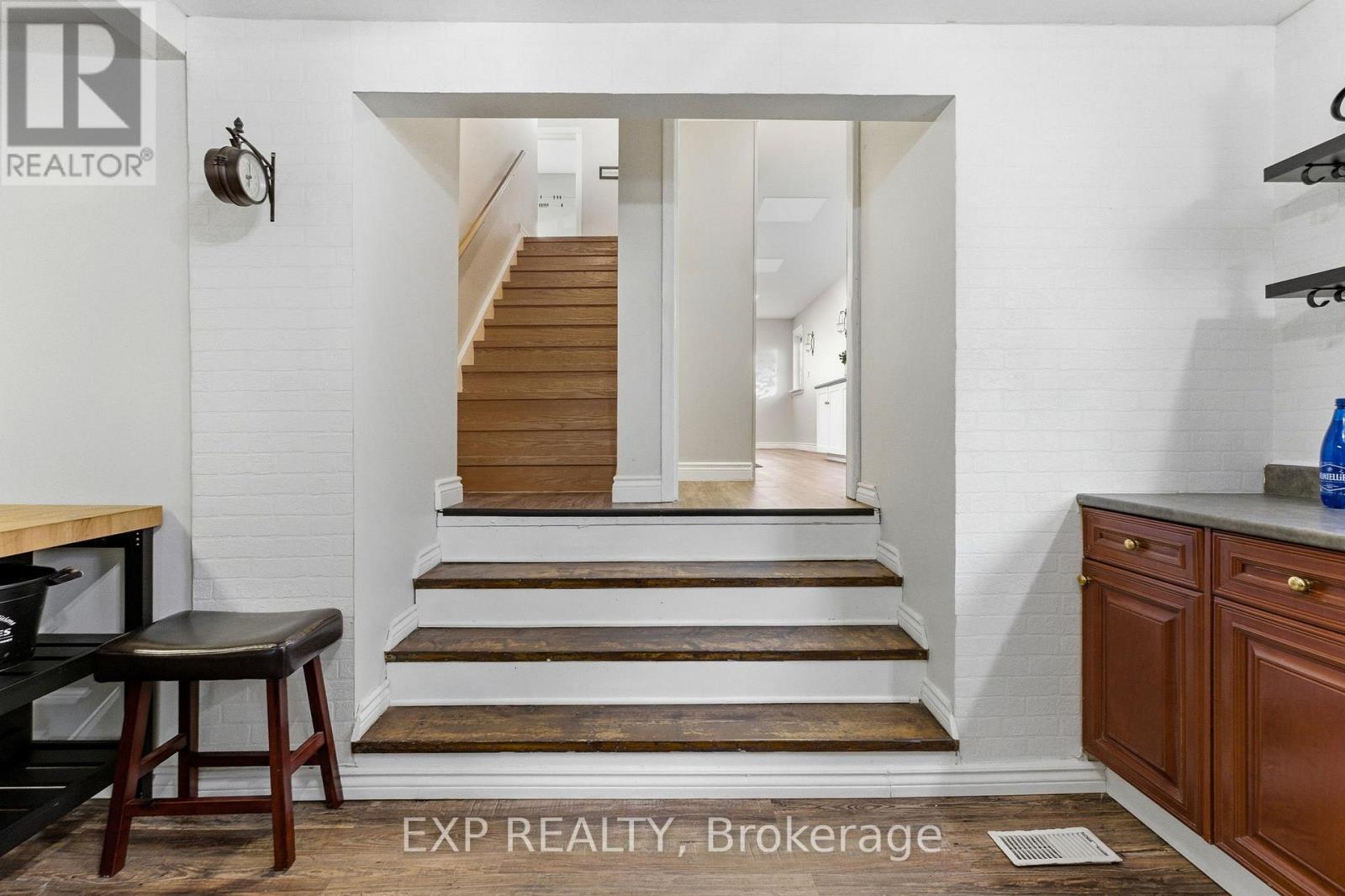 287 ELMVIEW GARDENS - 24