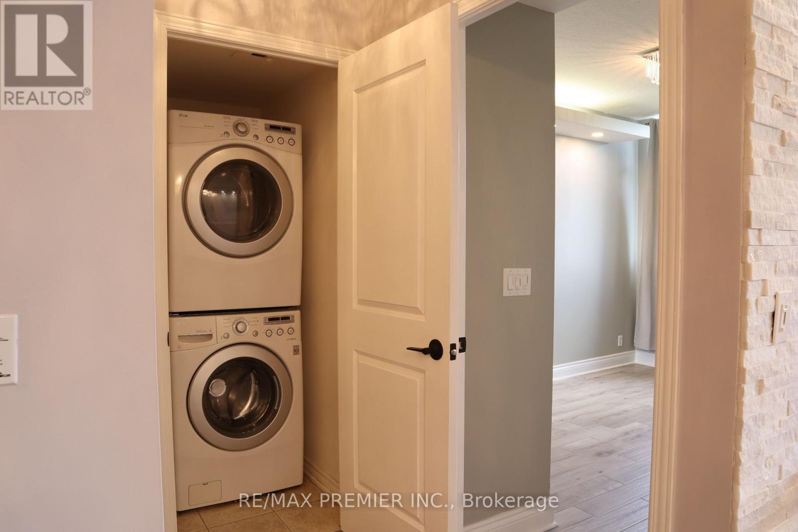 #1506 9225 JANE STREET - 22