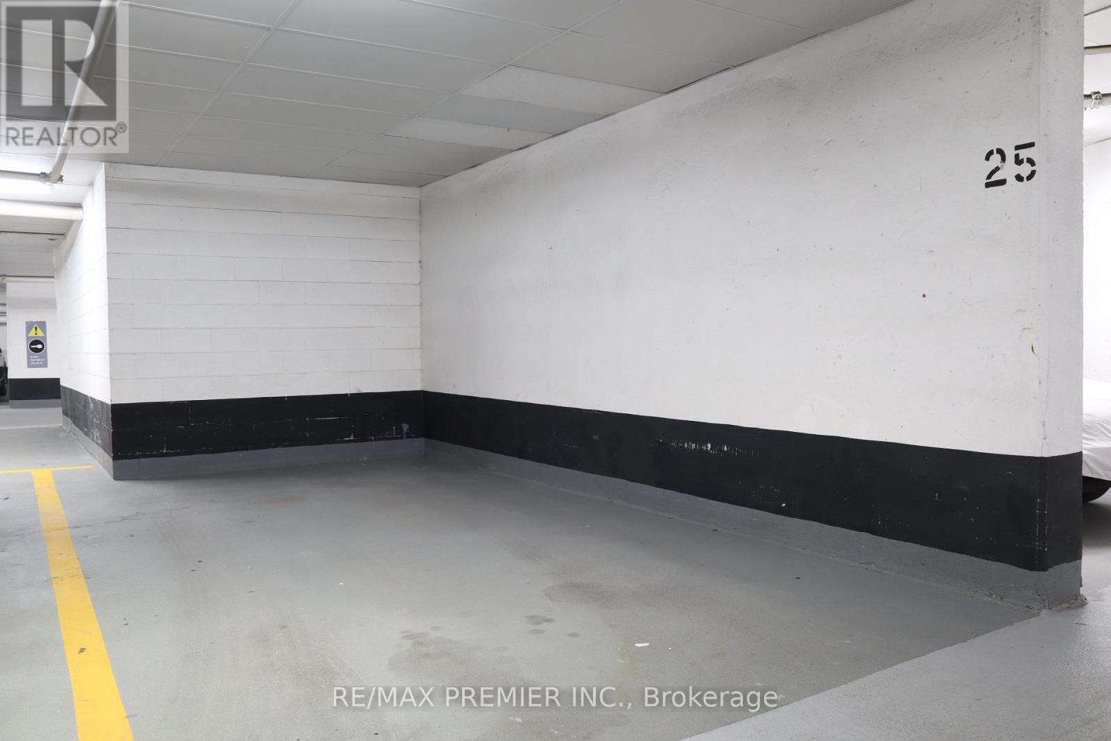 #1506 9225 JANE STREET - 47
